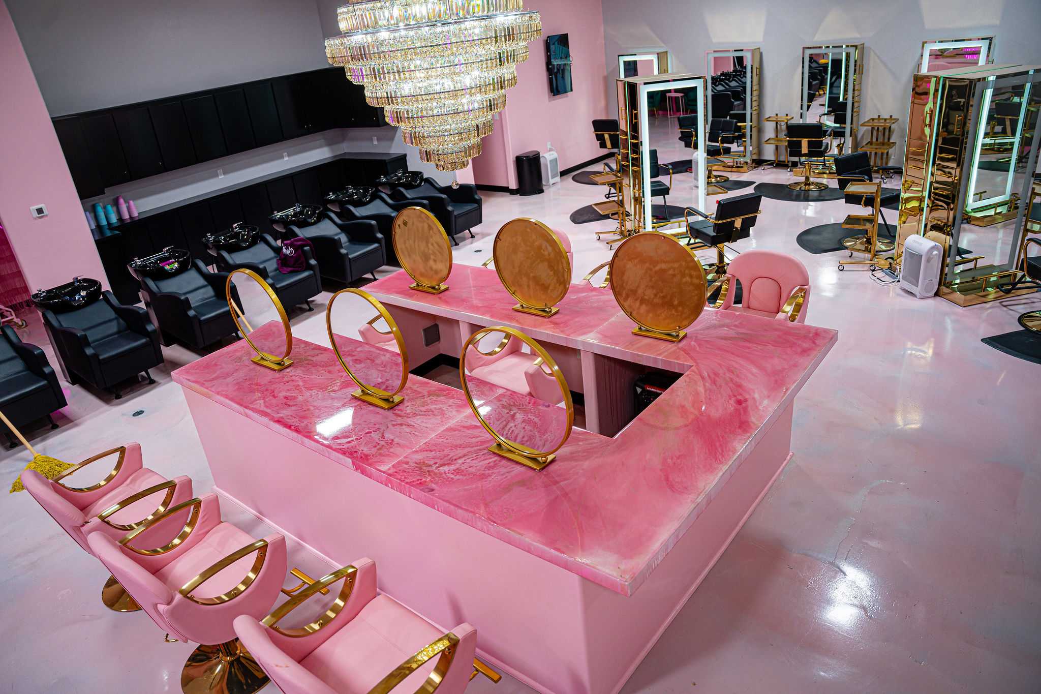 Oyuki Pando — Salon Decor ONESHOT Hair Awards entry
