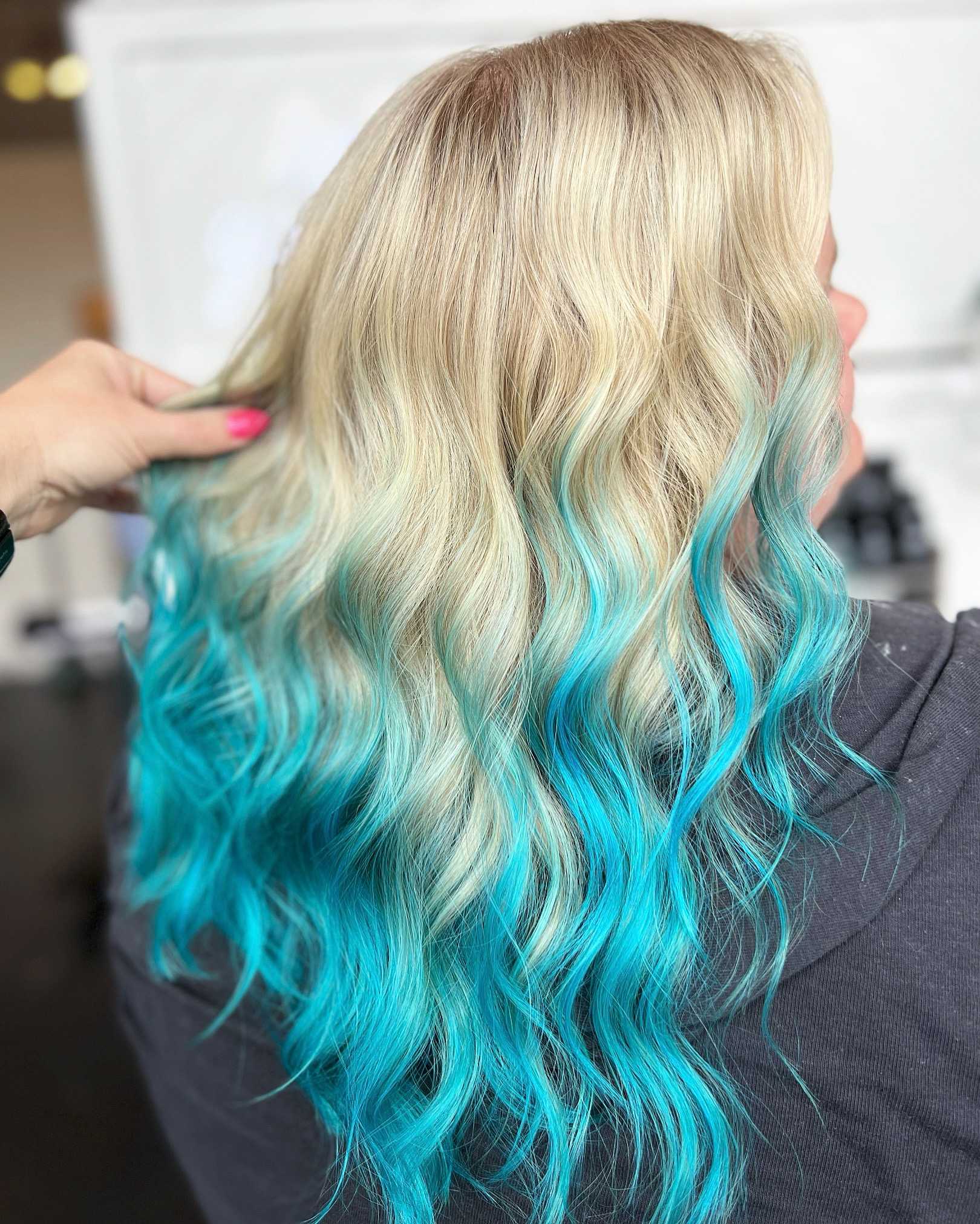 Allie Burton — Cool Balayage ONESHOT Hair Awards entry