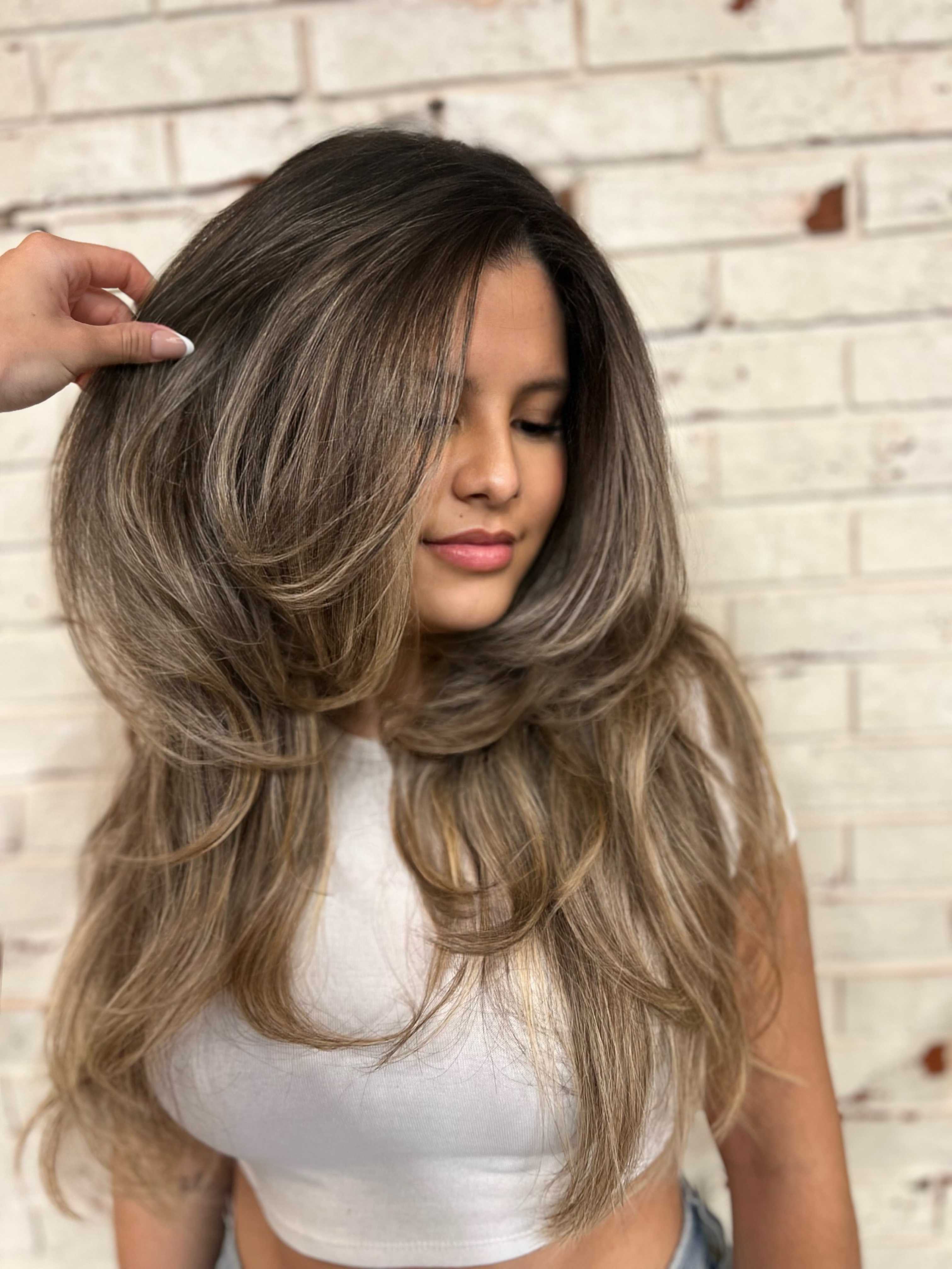 Aleliya Hines — Cool Balayage ONESHOT Hair Awards entry