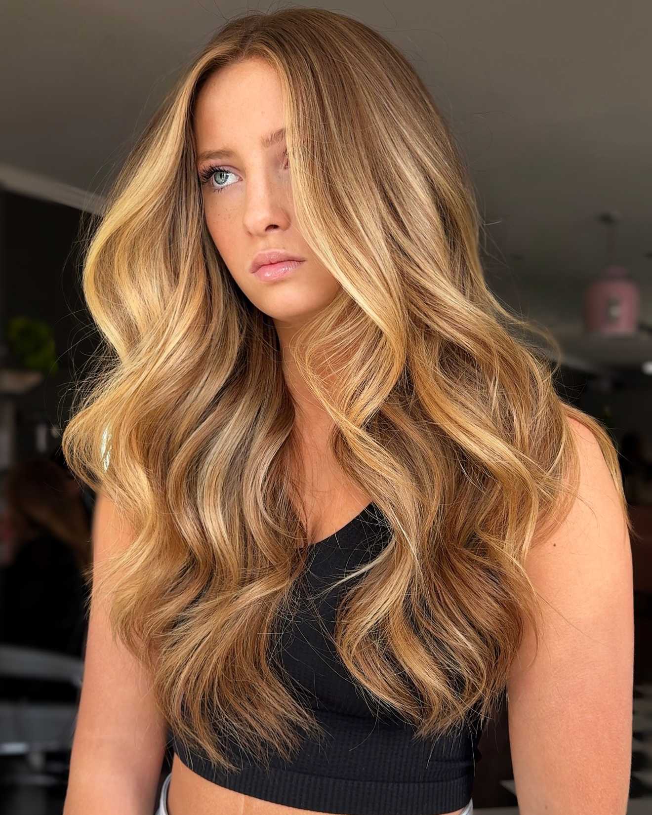 Ali Romano — Blondes ONESHOT Hair Awards entry