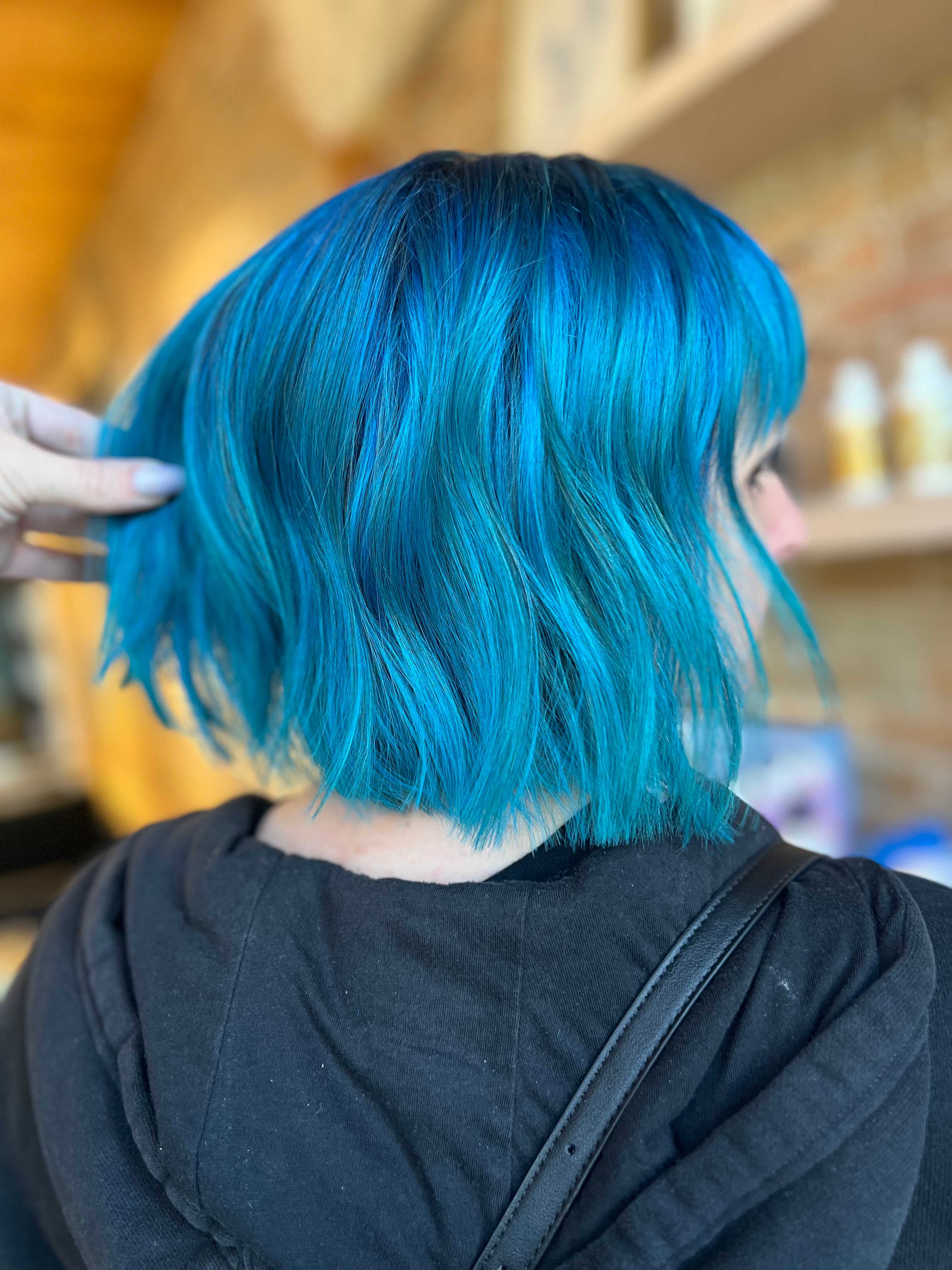 Allie Burton — Bob/Lob ONESHOT Hair Awards entry