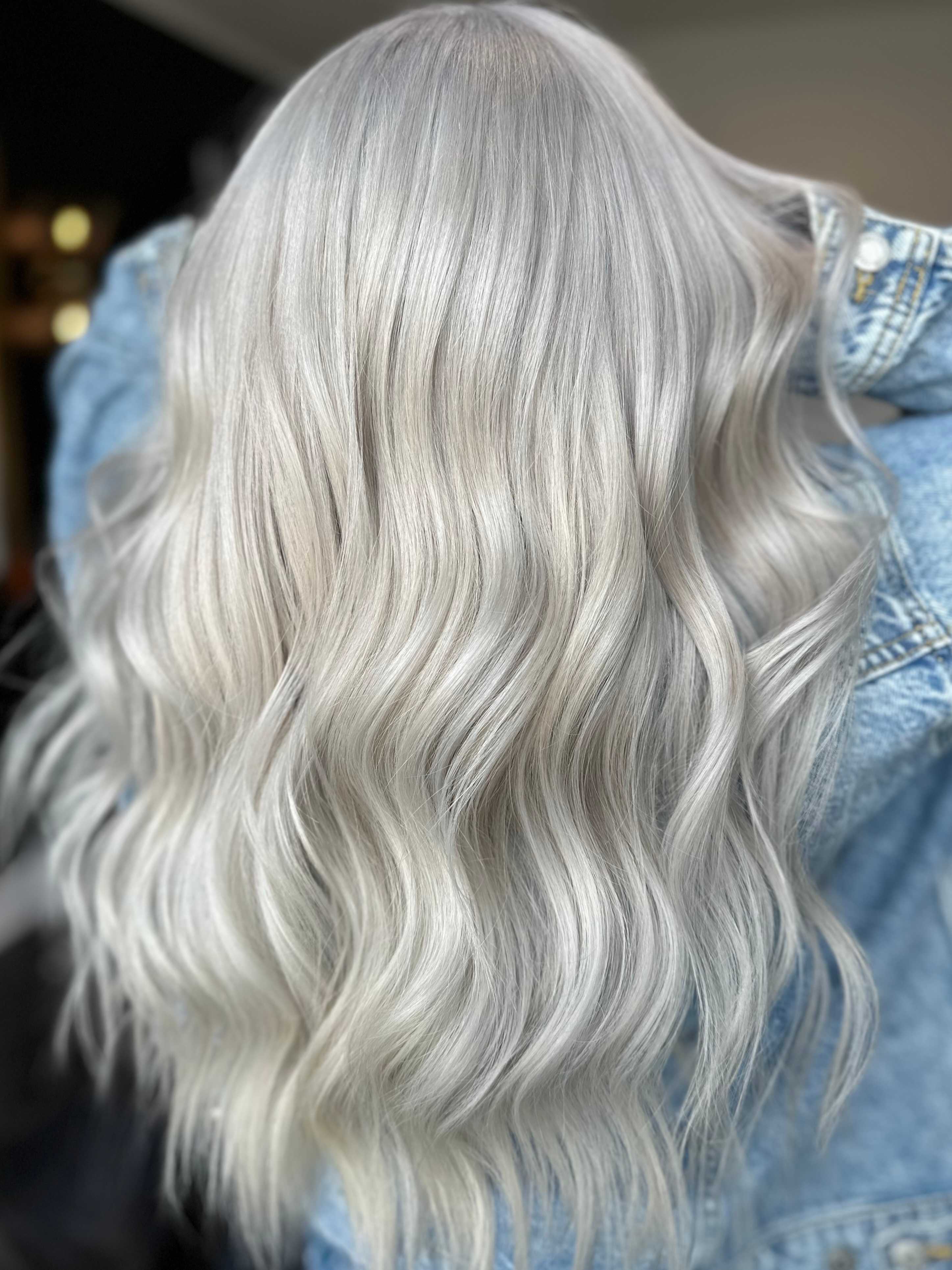 Jacqueline Wise — Platinum ONESHOT Hair Awards entry