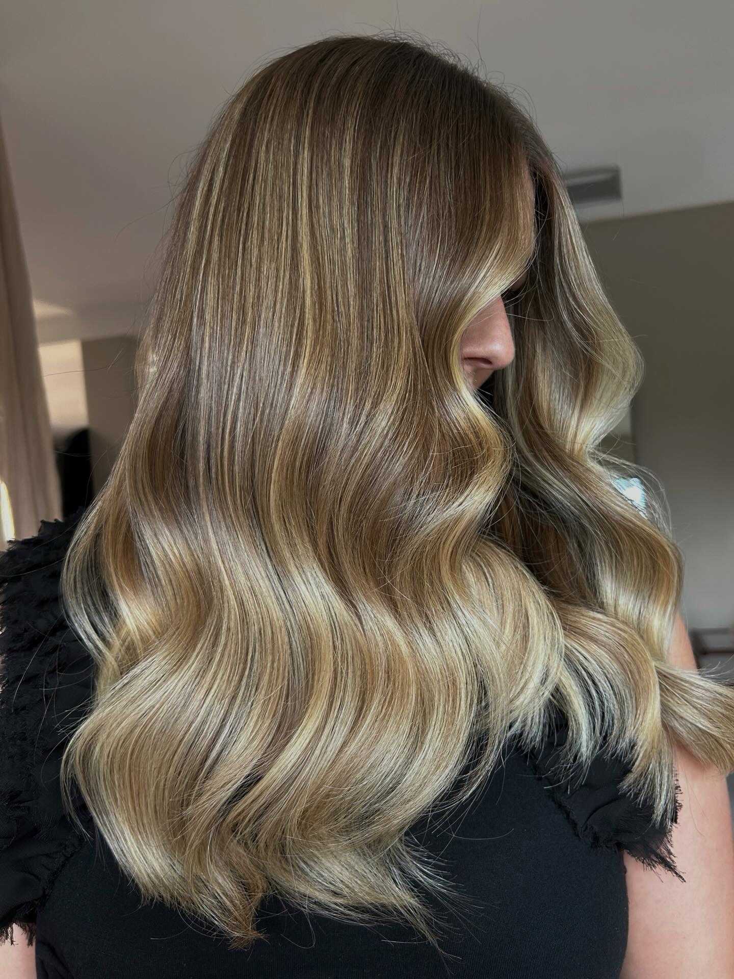 Sophie Smith — Warm Balayage ONESHOT Hair Awards entry