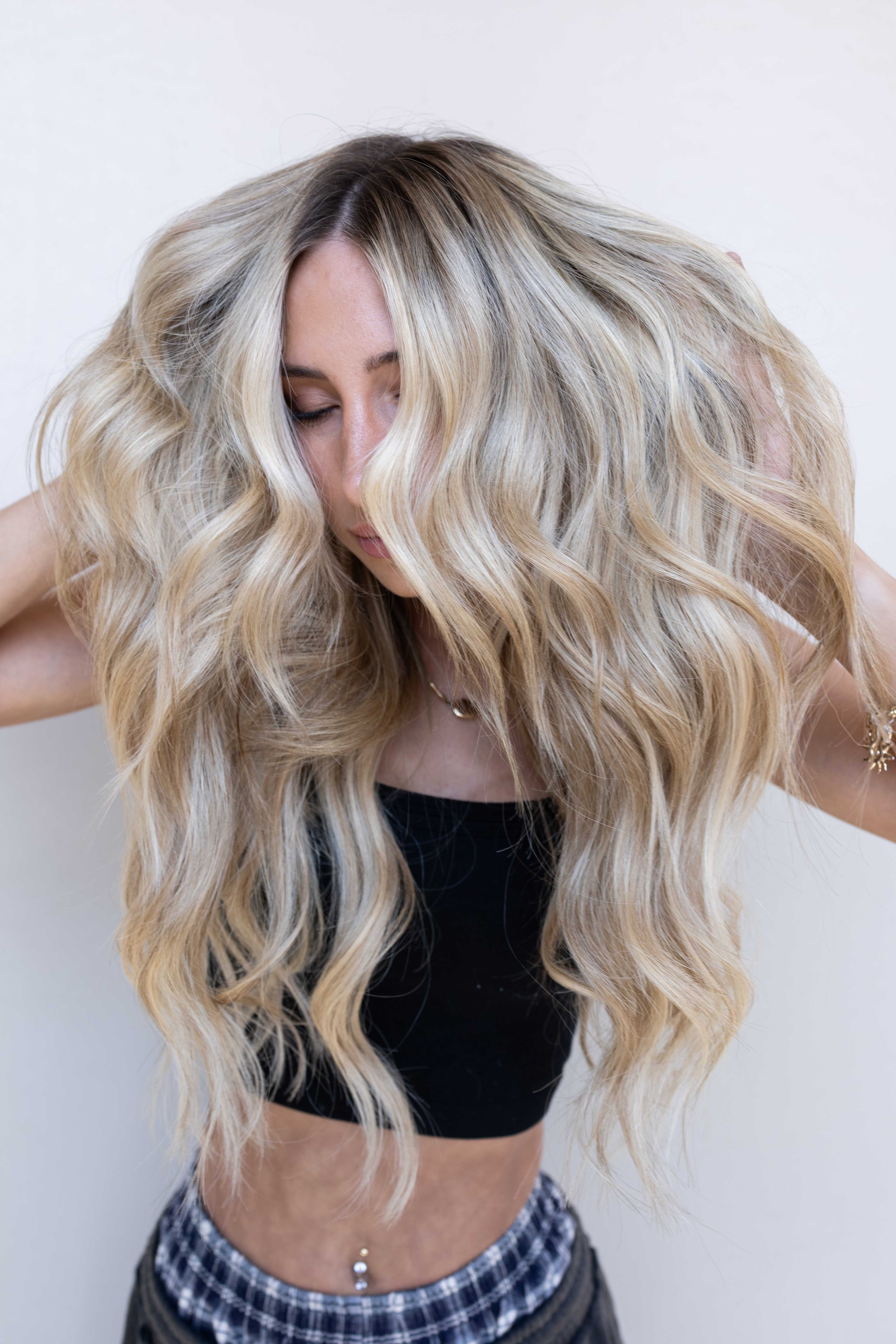 Ashley Navis — Blondes ONESHOT Hair Awards entry