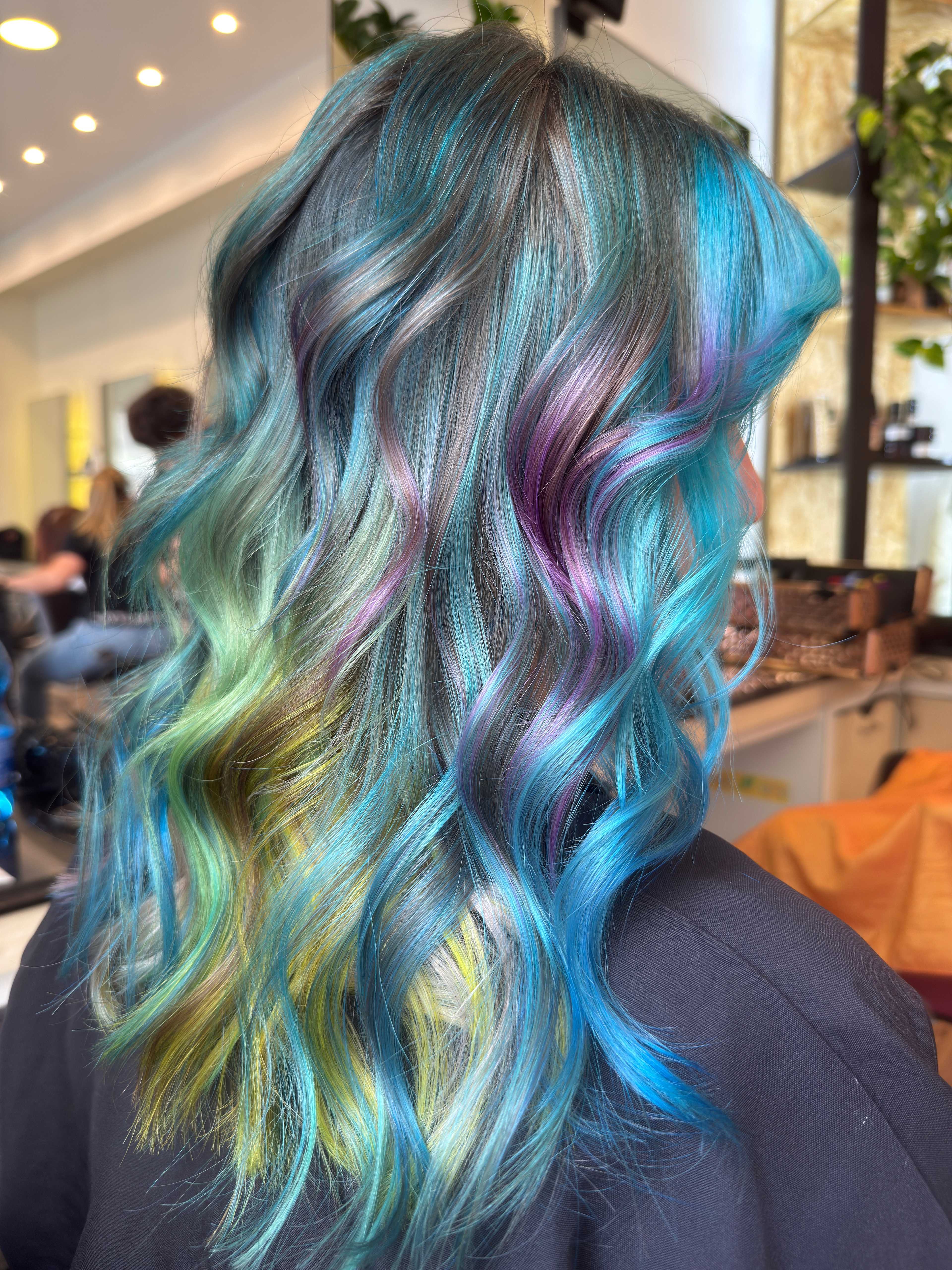 Alice Crivellaro — Creative Color ONESHOT Hair Awards entry