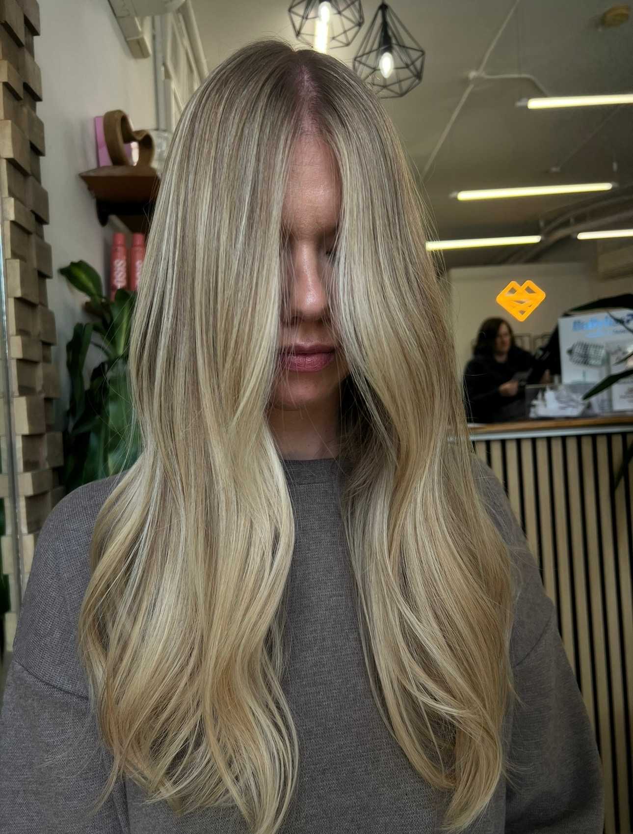 Abbie Jordan — Blondes ONESHOT Hair Awards entry
