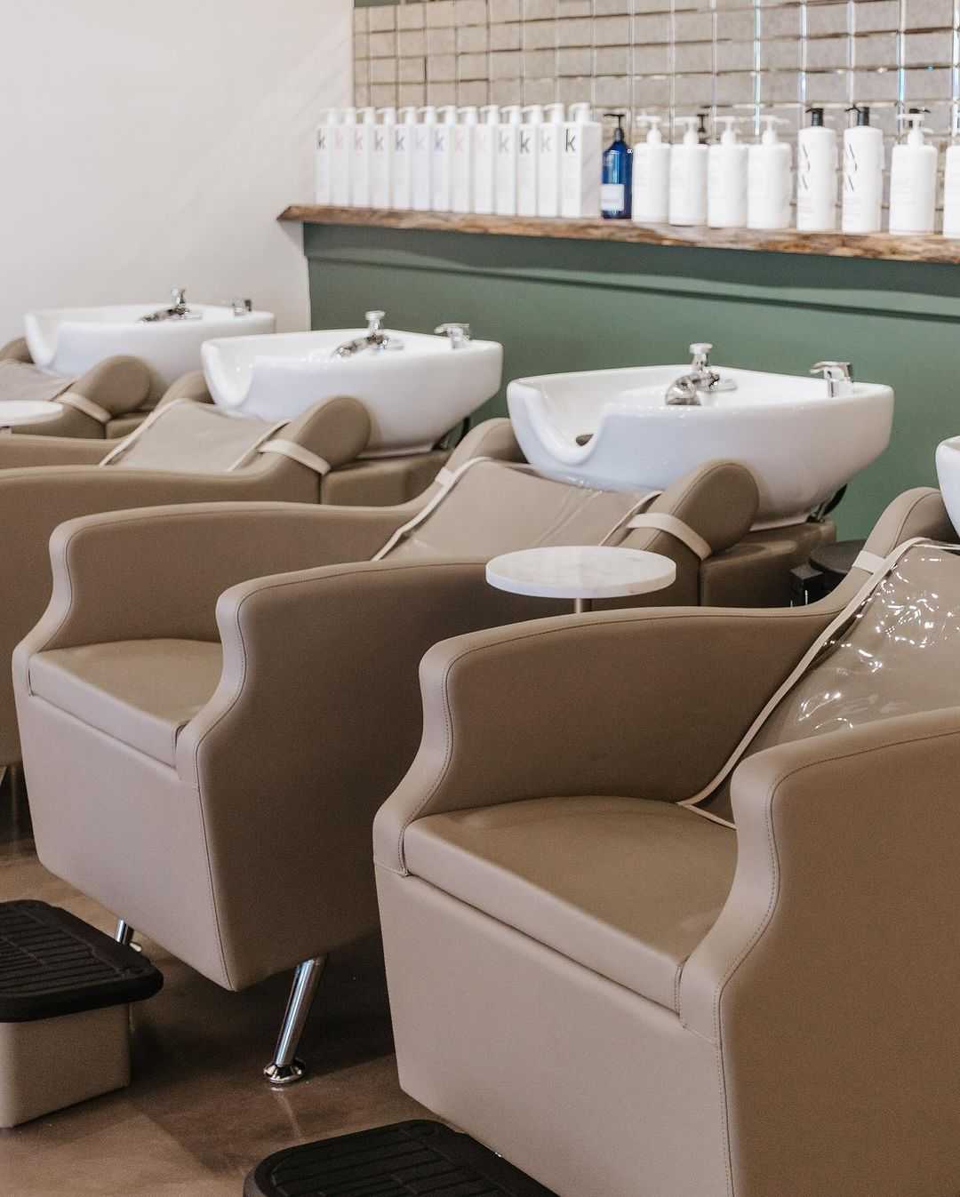 Faithandallensalon — Salon Decor ONESHOT Hair Awards entry