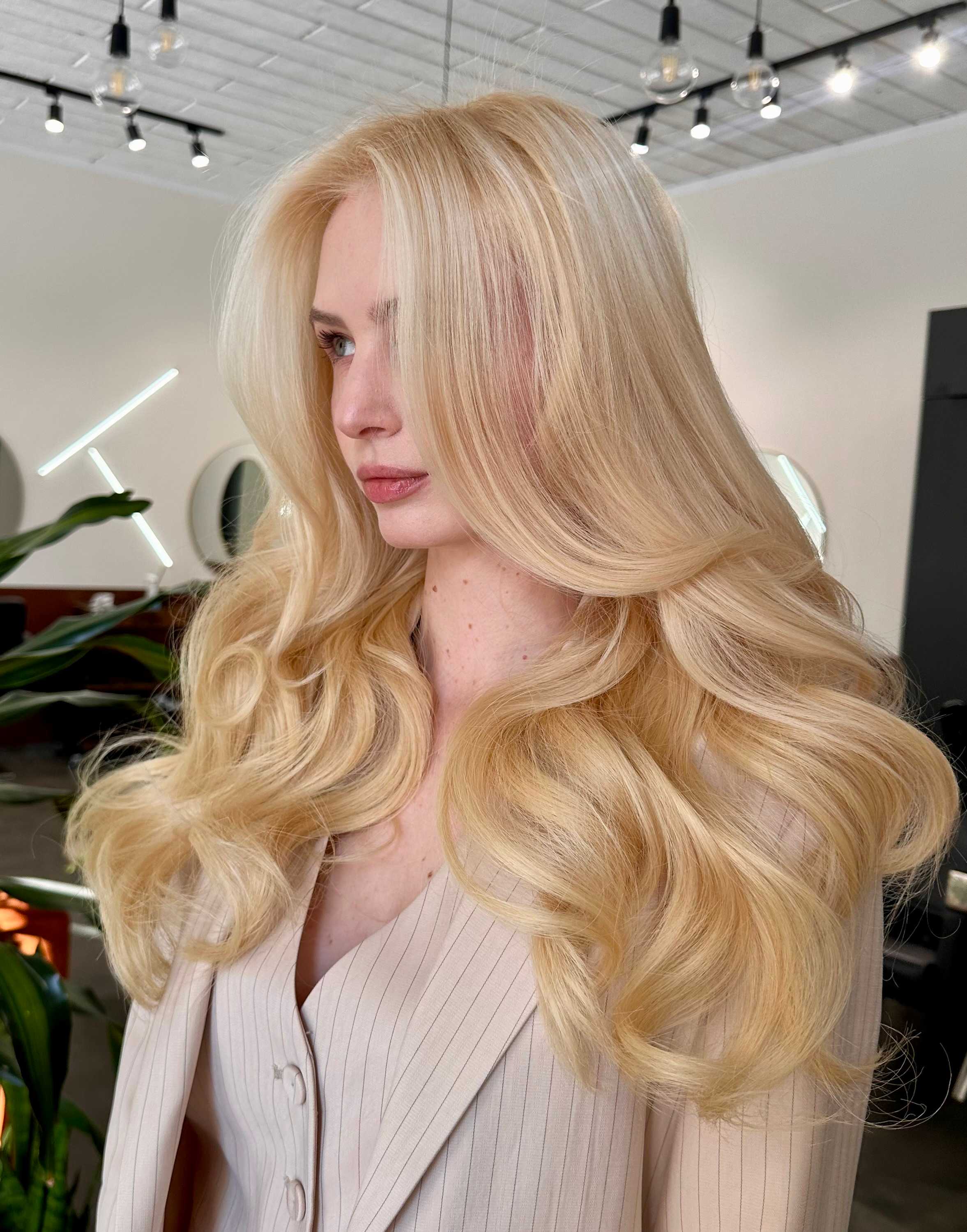Tomek Muszkiewicz — Blondes ONESHOT Hair Awards entry