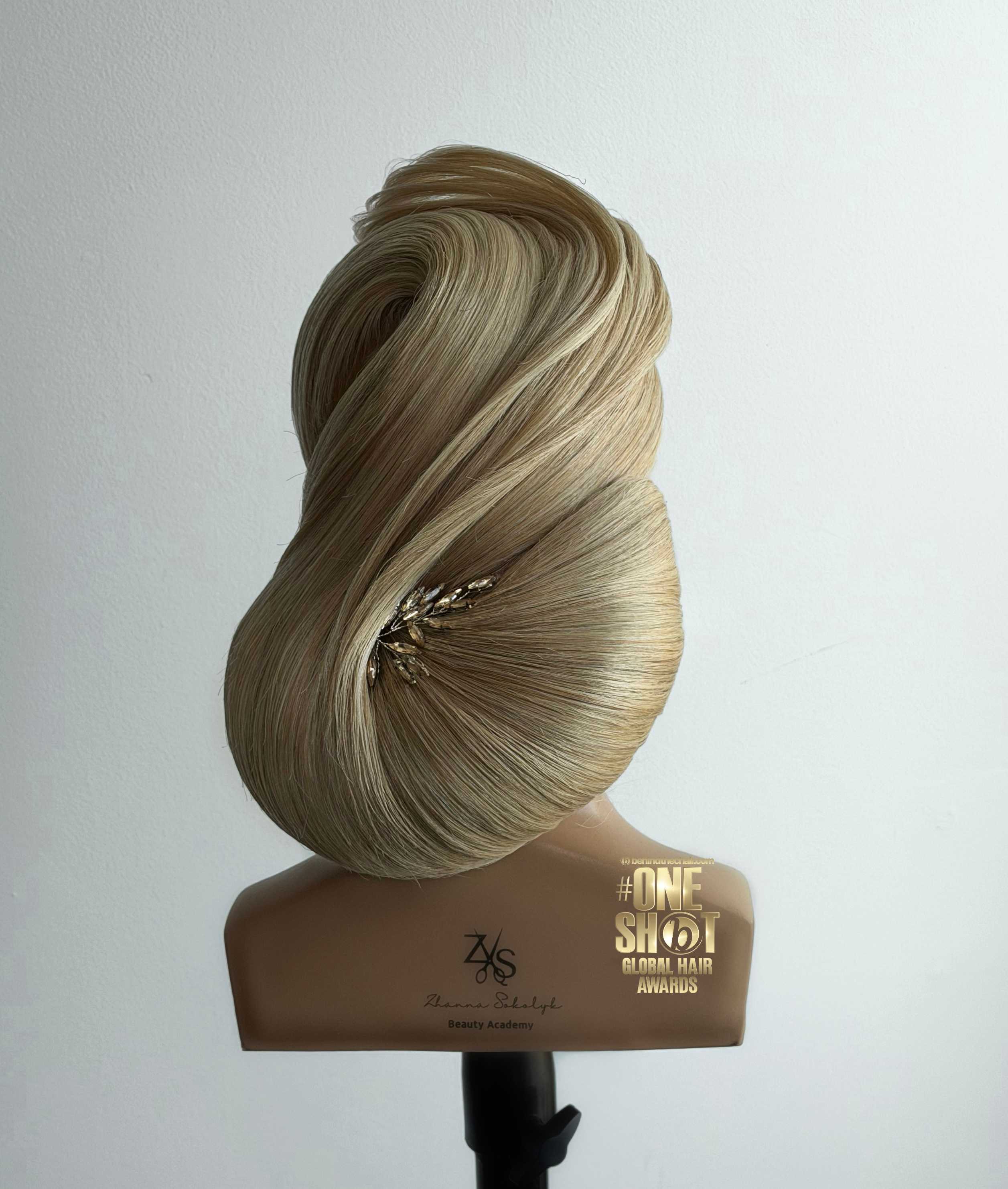 Zhanna Sokolyk — Styling Education Video ONESHOT Hair Awards entry