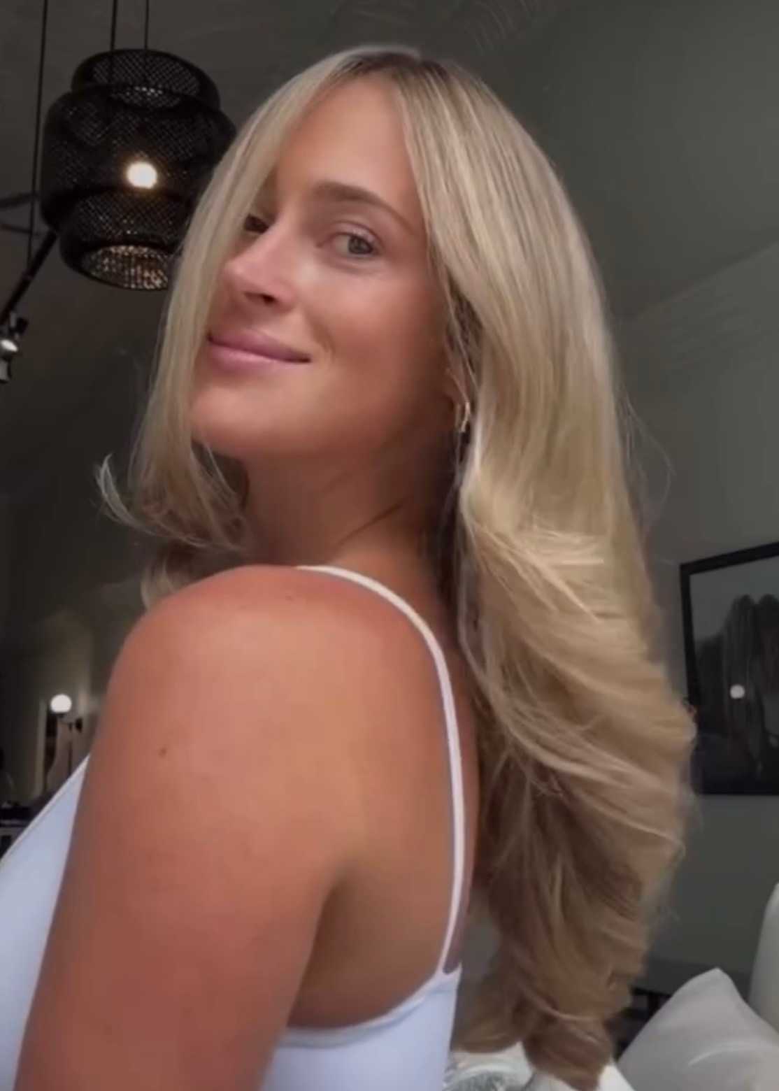 Kaitlyn Roberts — Blondes ONESHOT Hair Awards entry