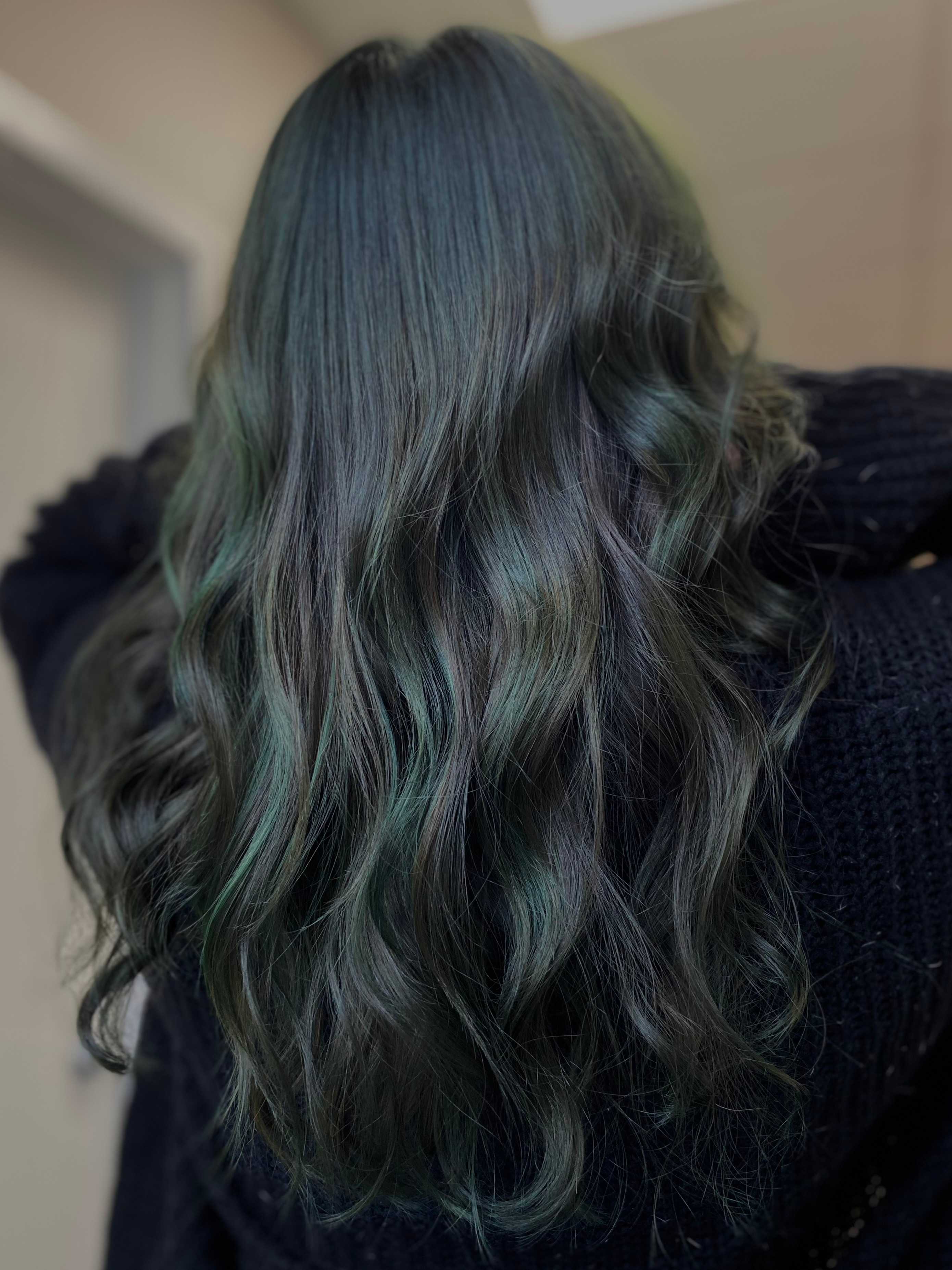 Sam Mengel — Creative Color ONESHOT Hair Awards entry