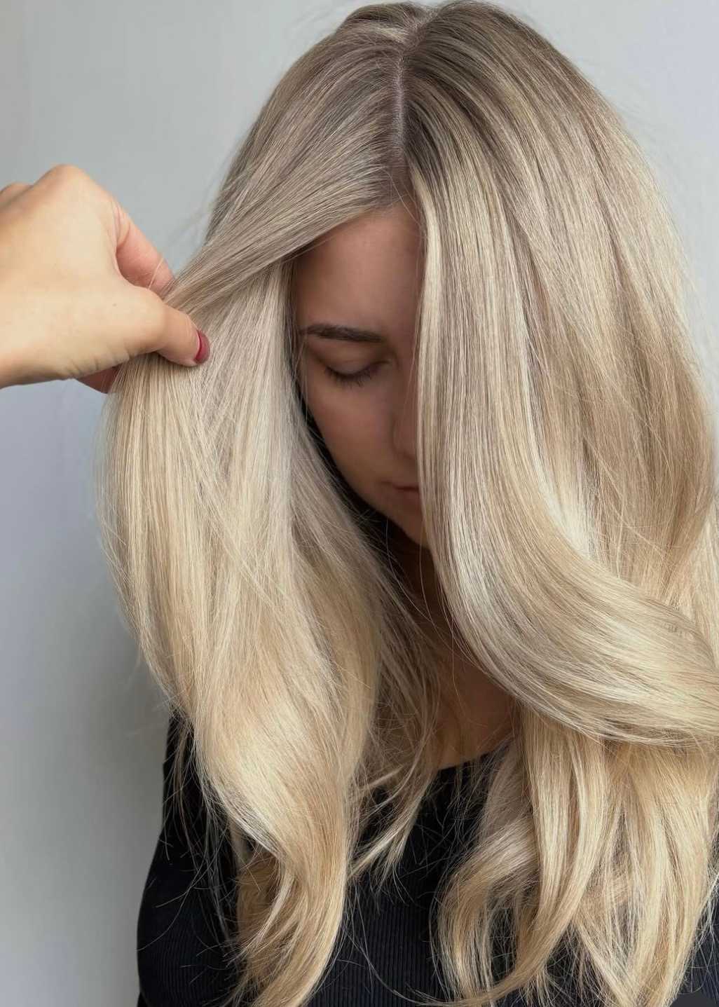 Kaitlyn Roberts — Blondes ONESHOT Hair Awards entry