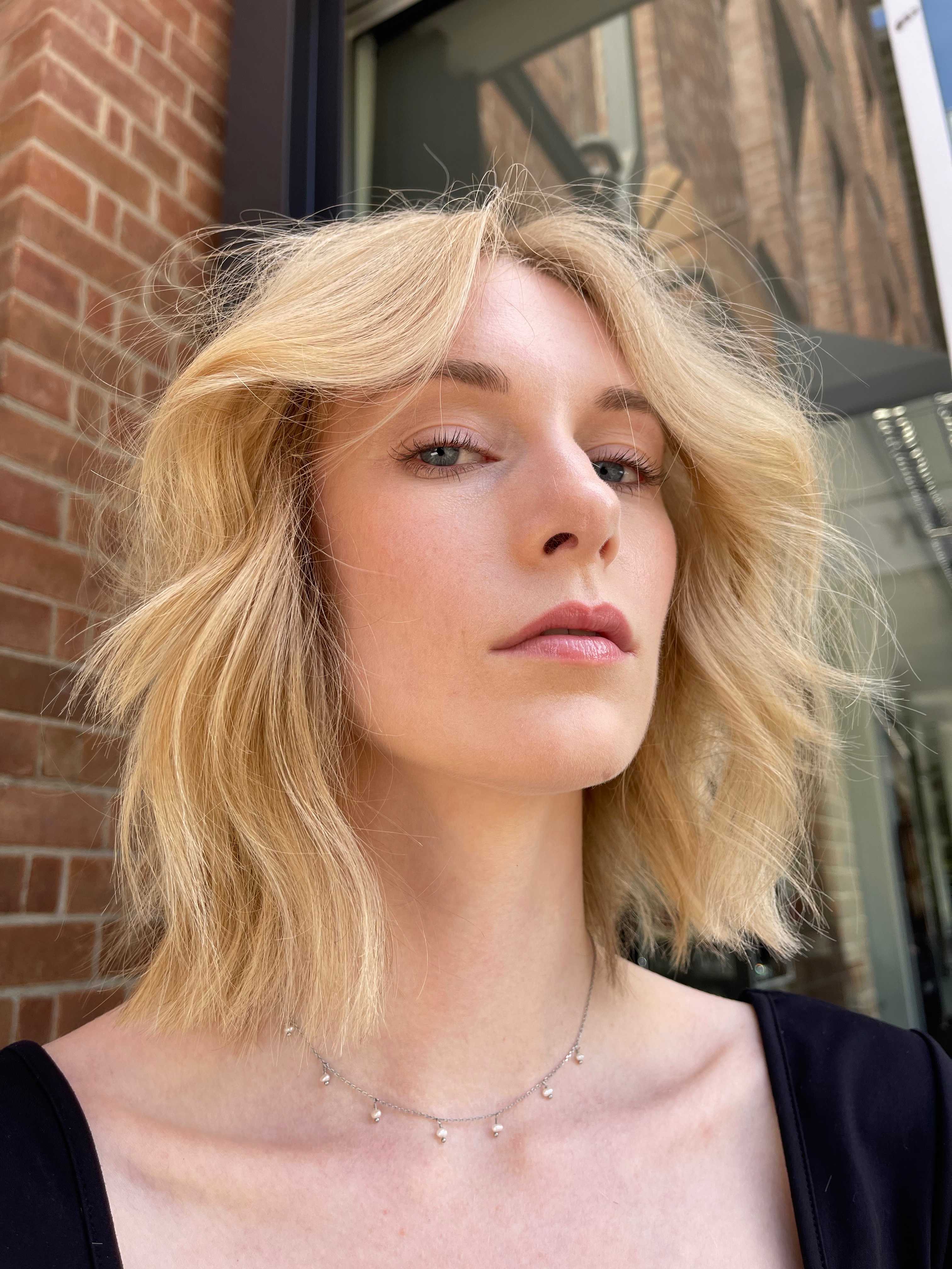 Rozlyn Thomas — Blondes ONESHOT Hair Awards entry