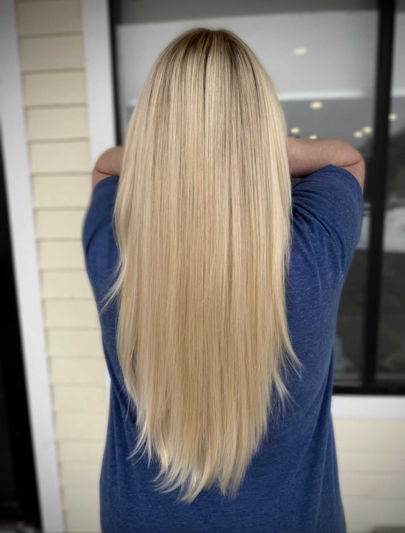 Amber Lindsay — Blondes ONESHOT Hair Awards entry