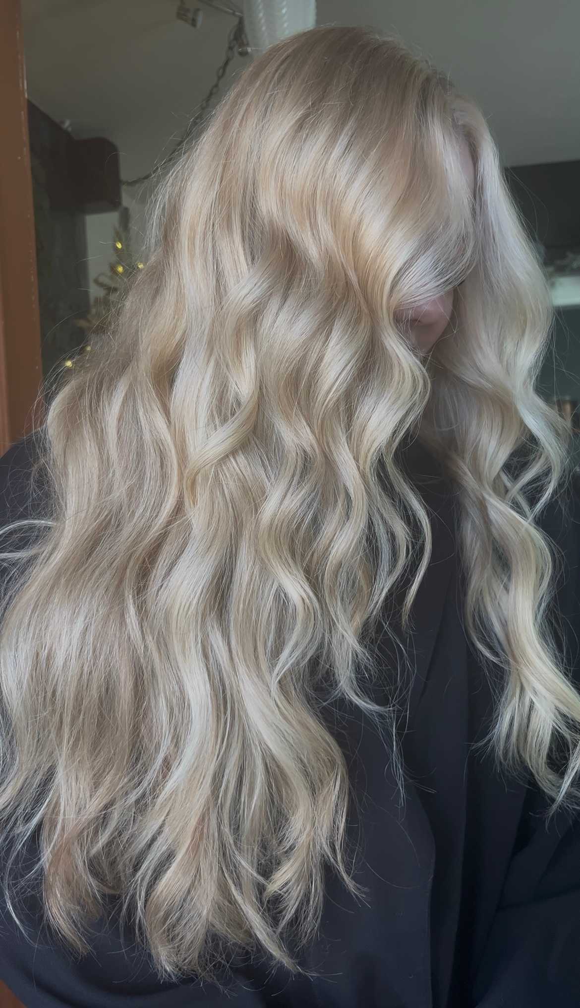 Sam Mengel — Blondes ONESHOT Hair Awards entry