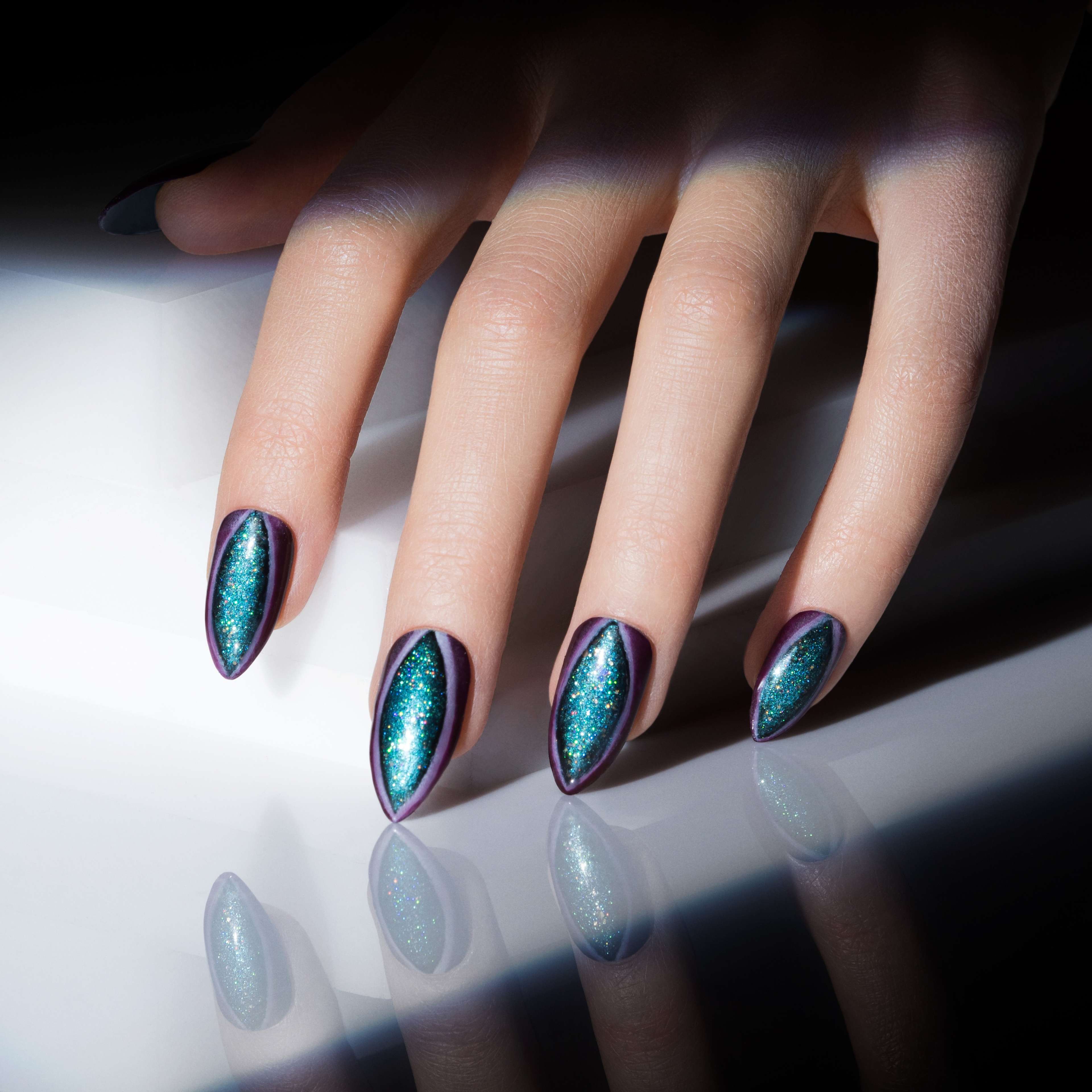CND_Nightspell_NailArt5-cateye