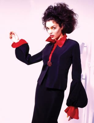 30171602Joanneredclose_orig