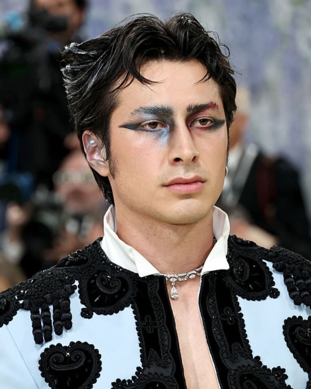 Hudson Williams’ lived in sculpted texture at the 2026 met gala