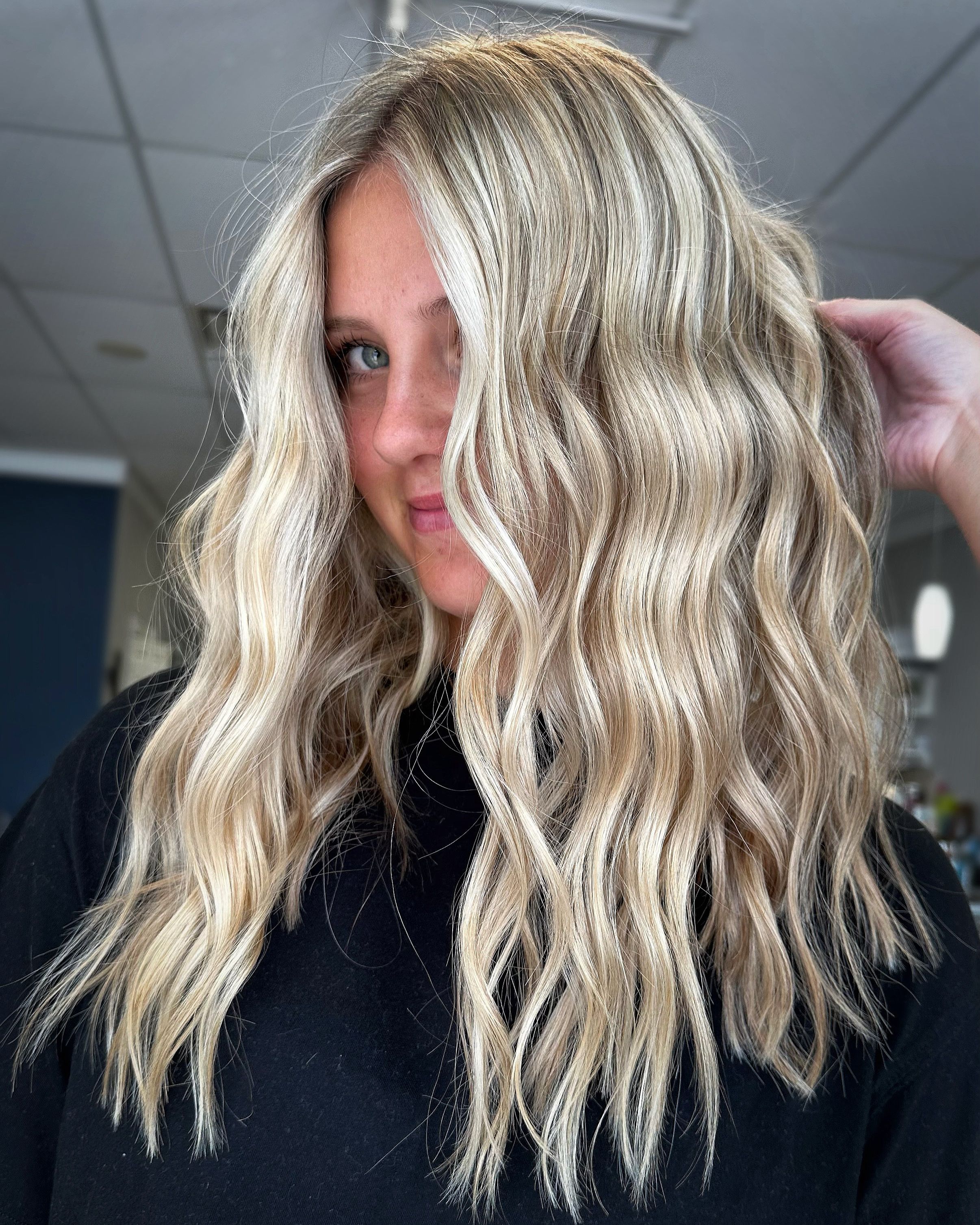 Amanda Hyson — Blondes ONESHOT Hair Awards entry