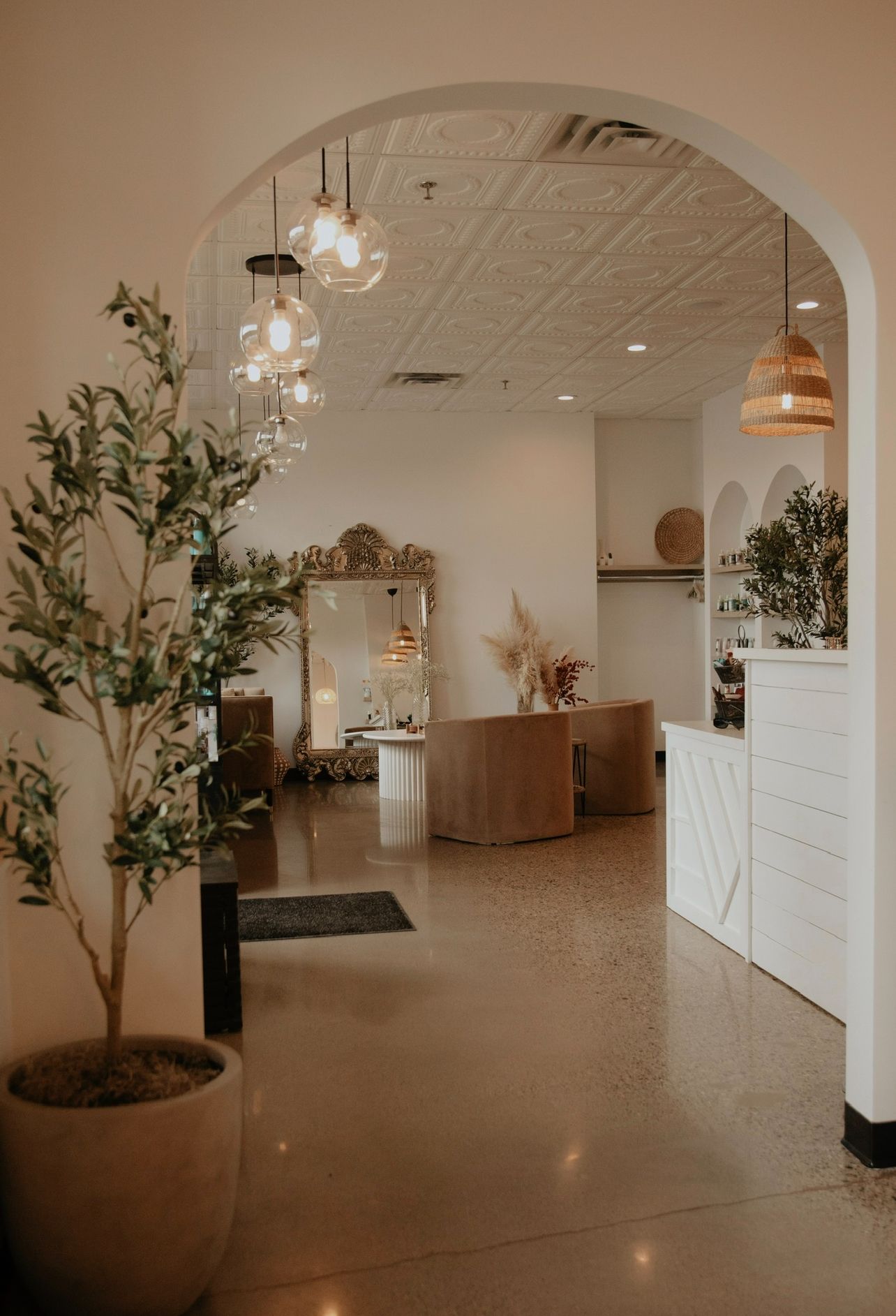 Maguy Compton — Salon Decor ONESHOT Hair Awards entry