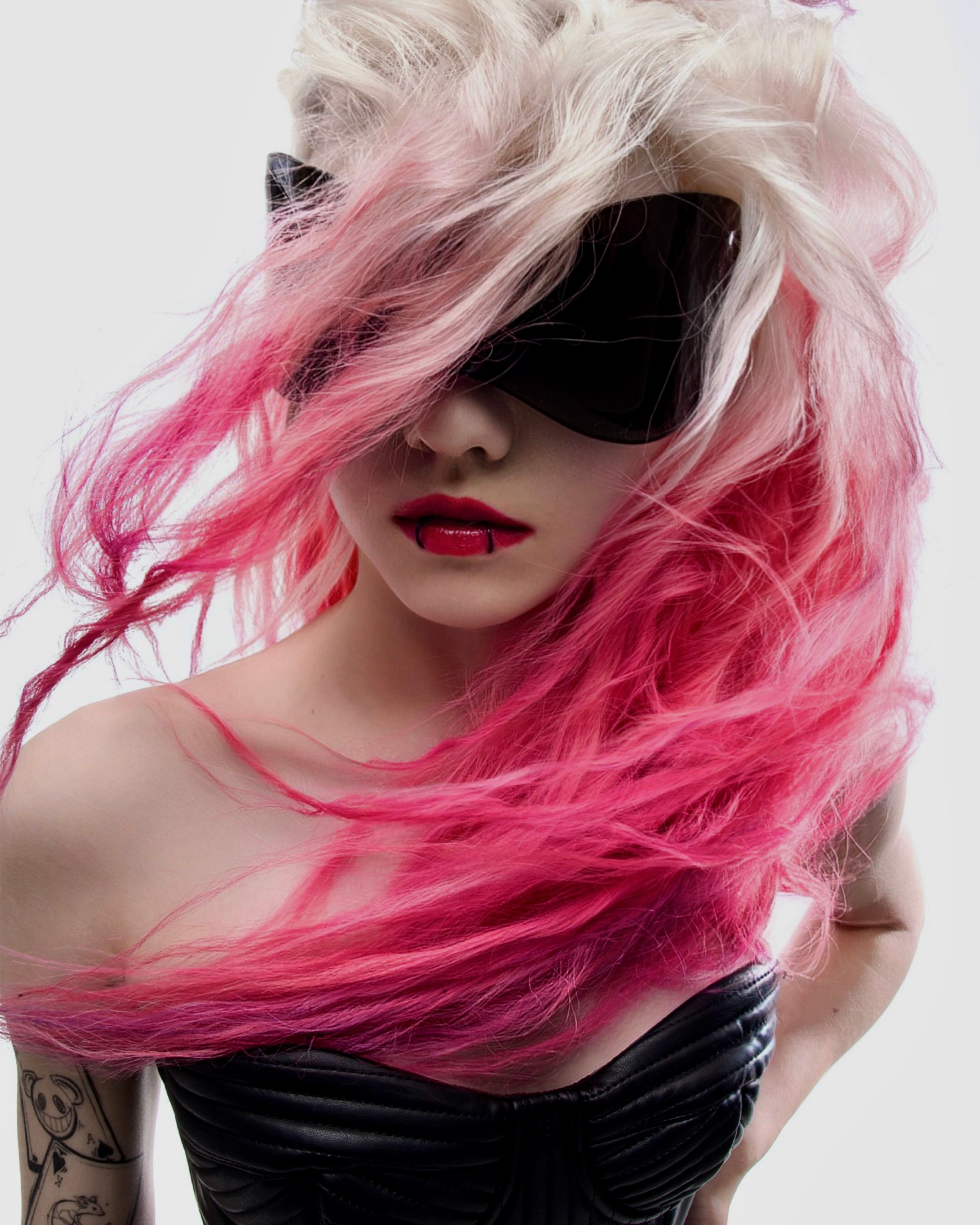Kseniia Barkhatova — Editorial Shot ONESHOT Hair Awards entry