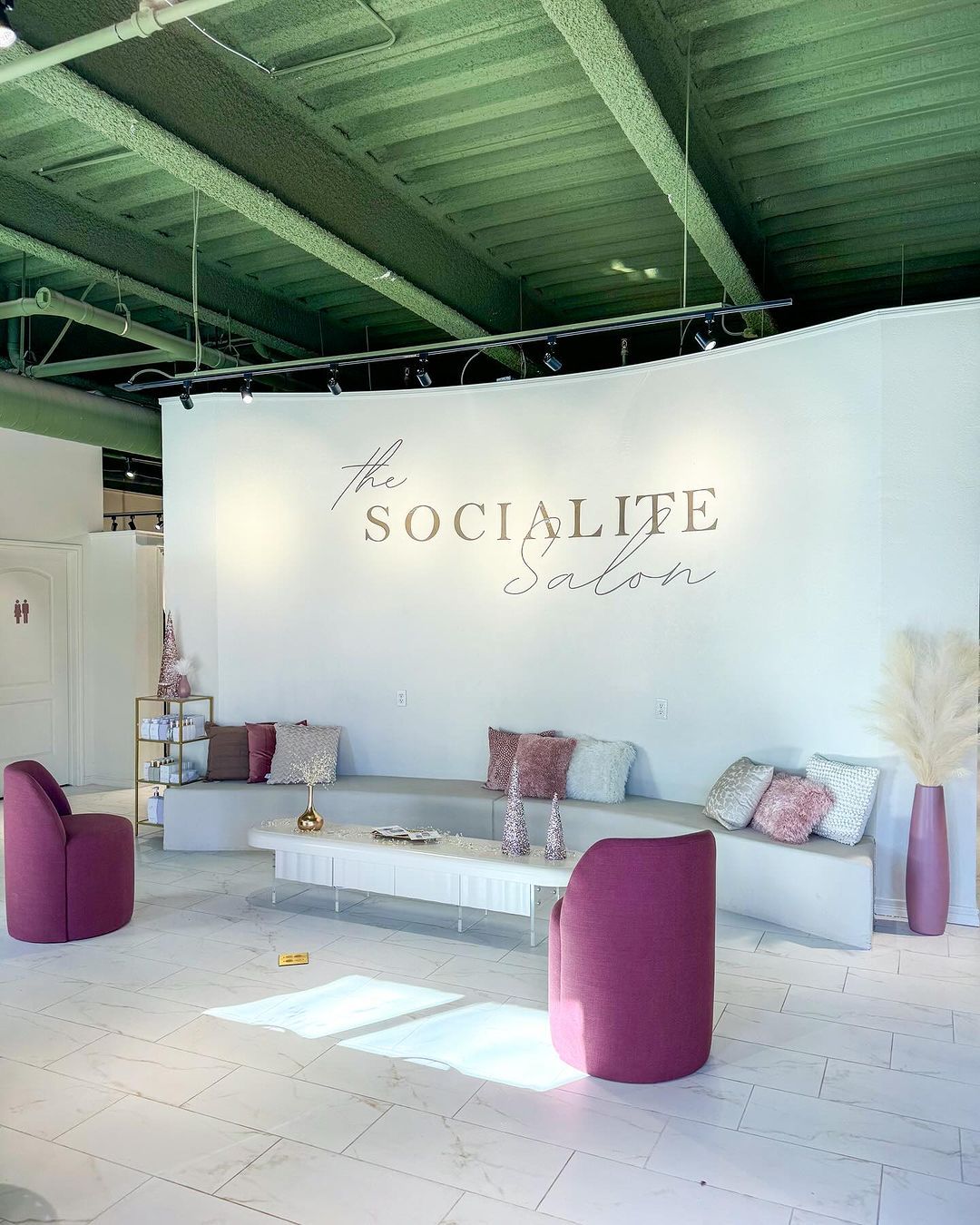 Holli Baker — Salon Decor ONESHOT Hair Awards entry