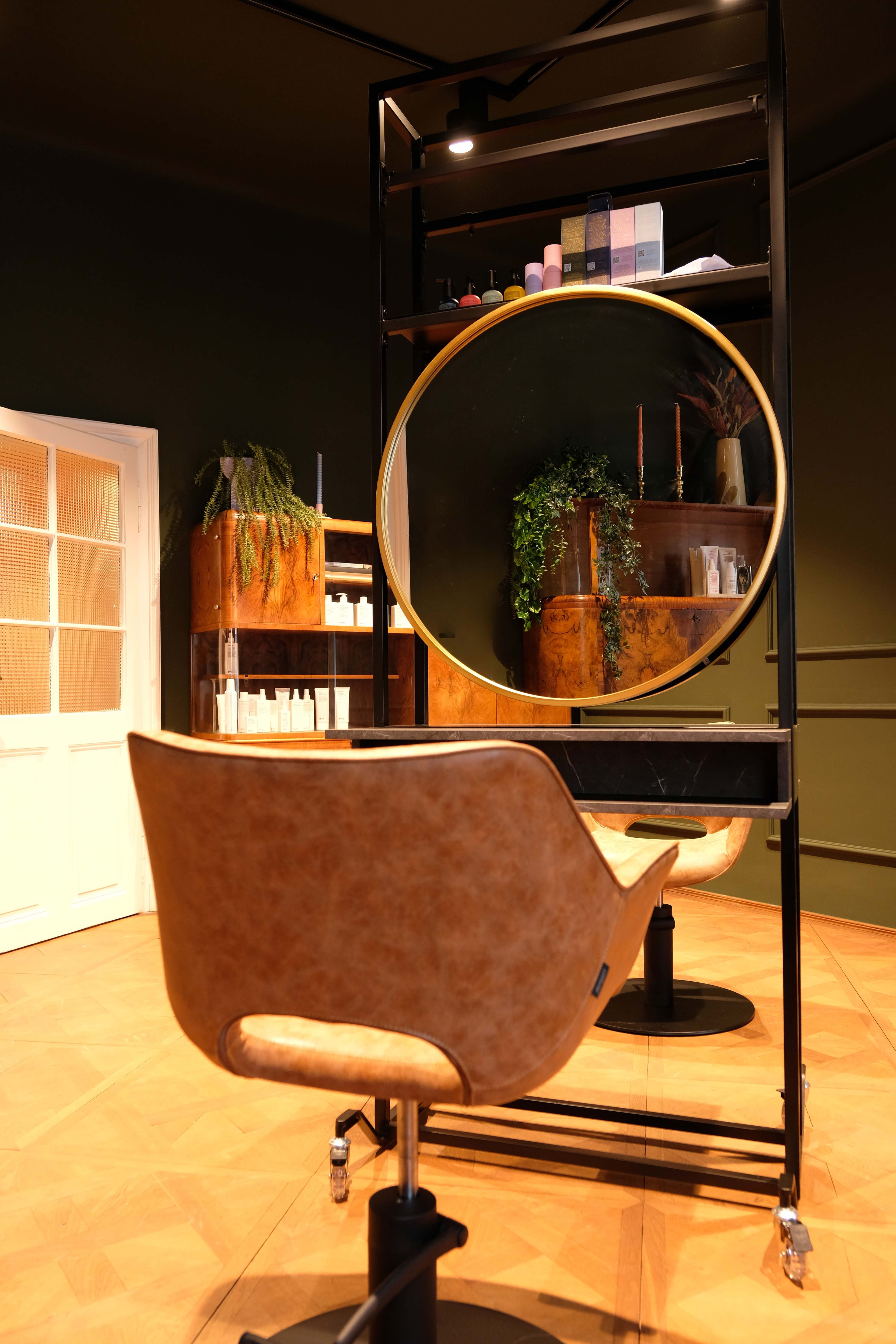 Danny Van — Suite Decor ONESHOT Hair Awards entry