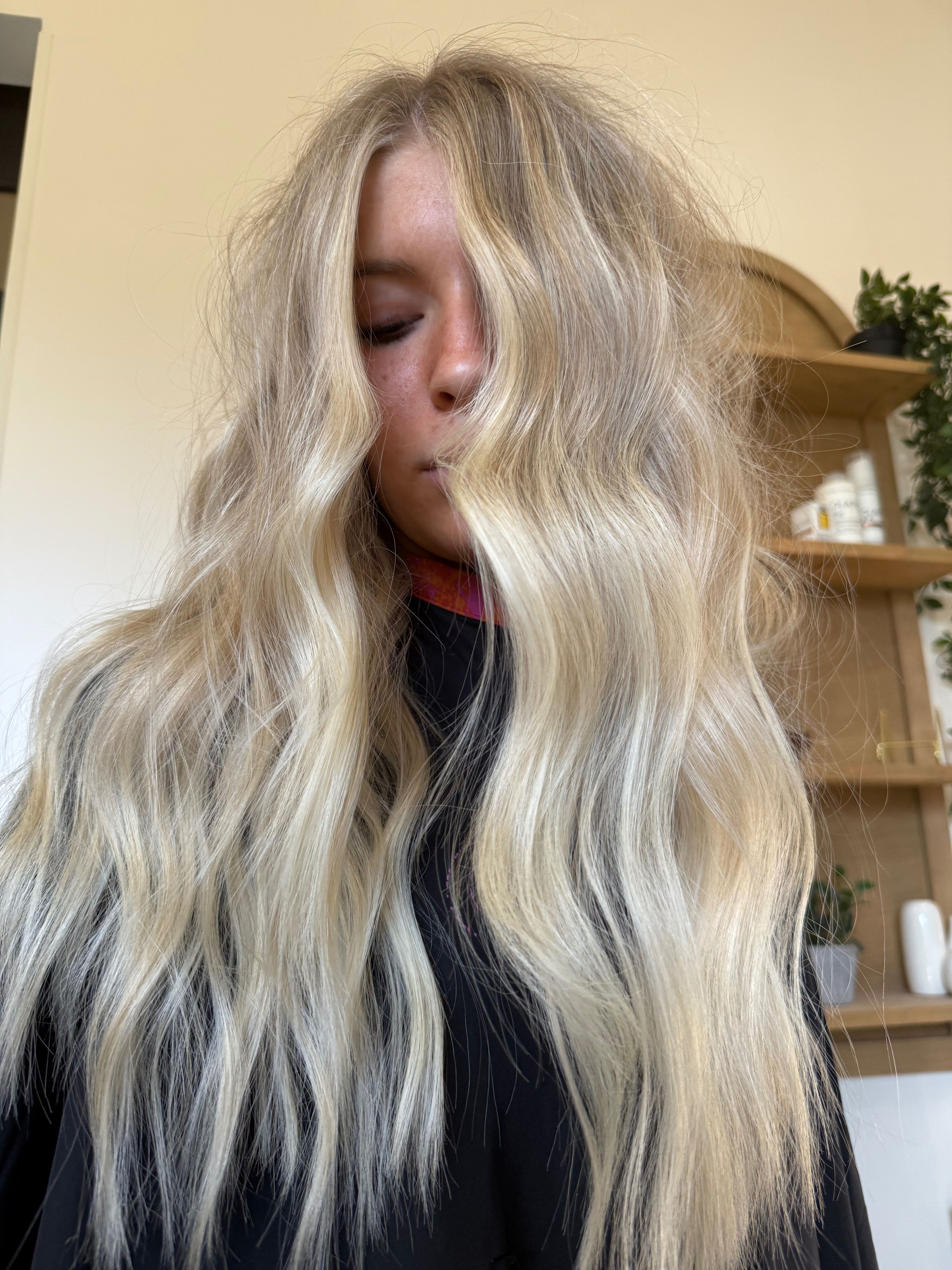 Miranda Rollins — Blondes ONESHOT Hair Awards entry