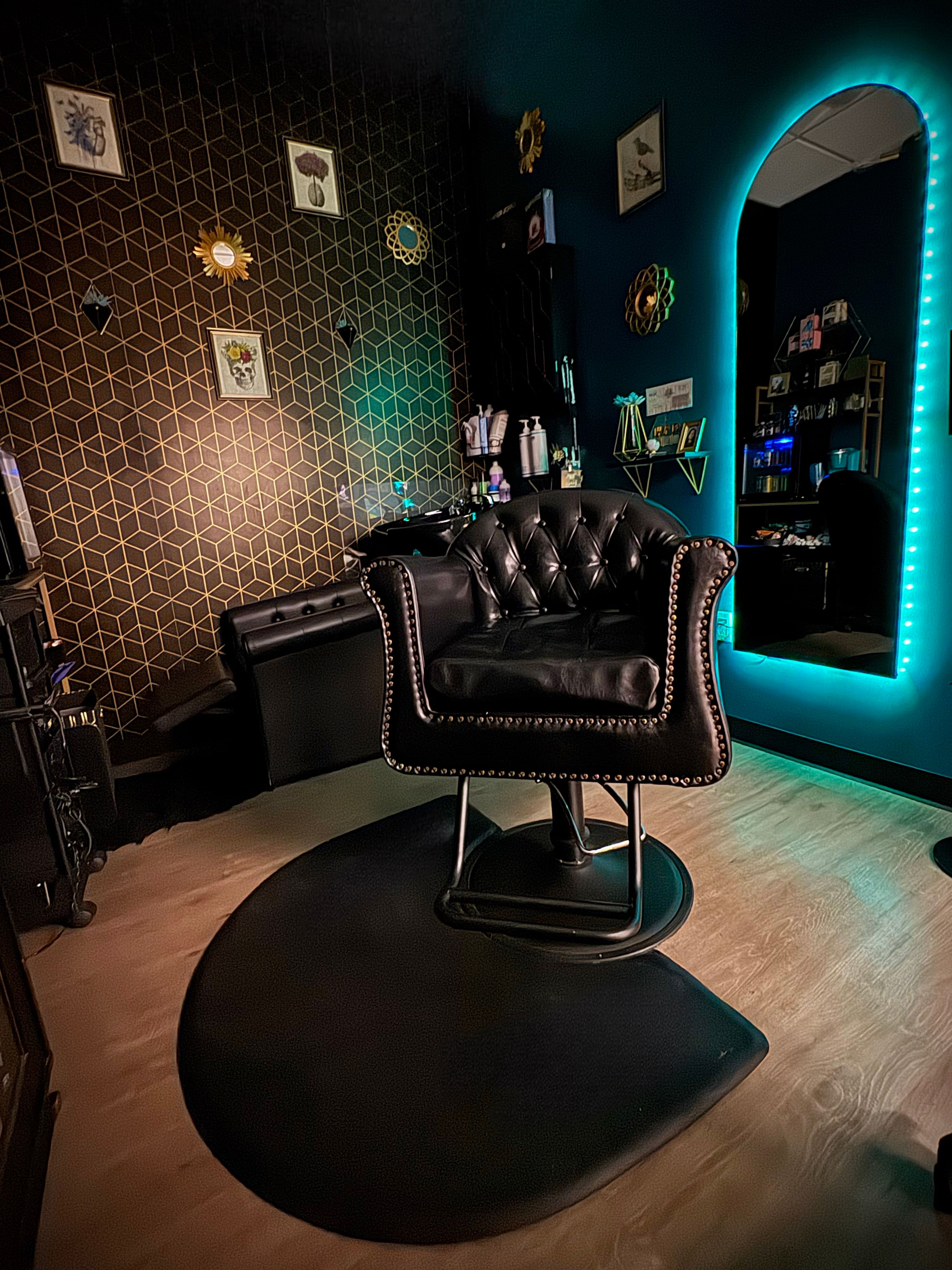 Megan West — Suite Decor ONESHOT Hair Awards entry