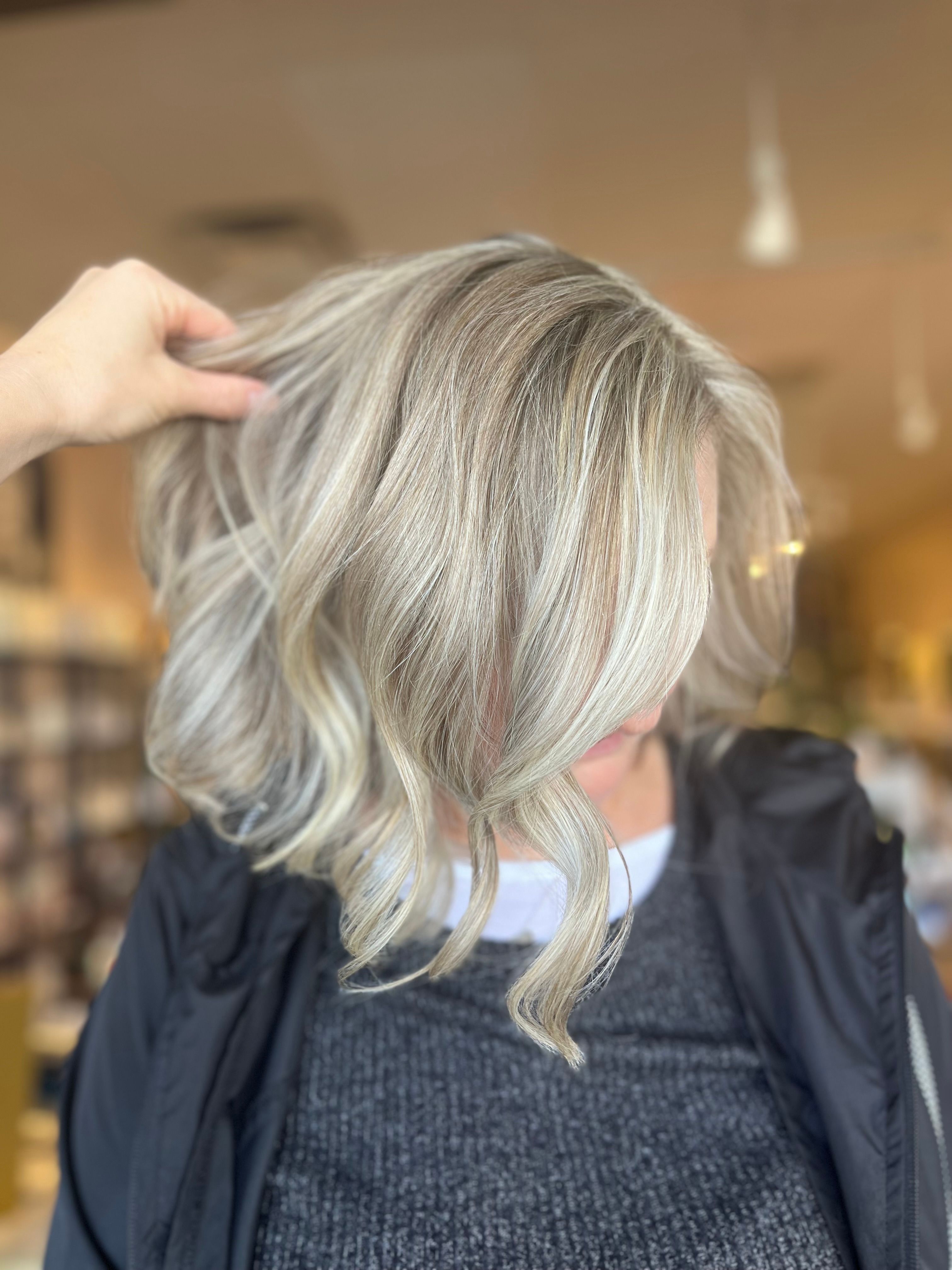 Sydney Leach — Blondes ONESHOT Hair Awards entry