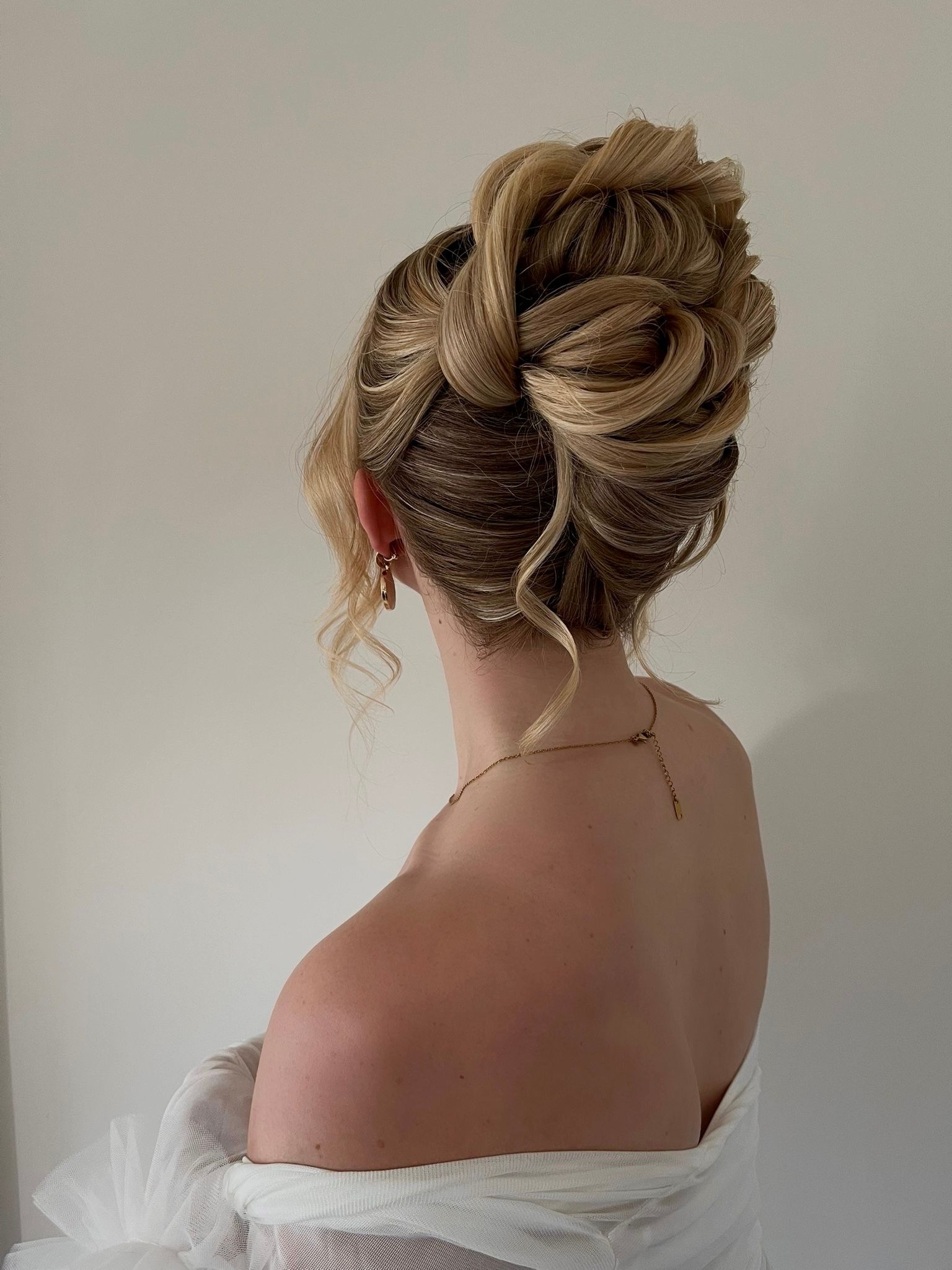 Sophie Frank — Special Event Styling ONESHOT Hair Awards entry