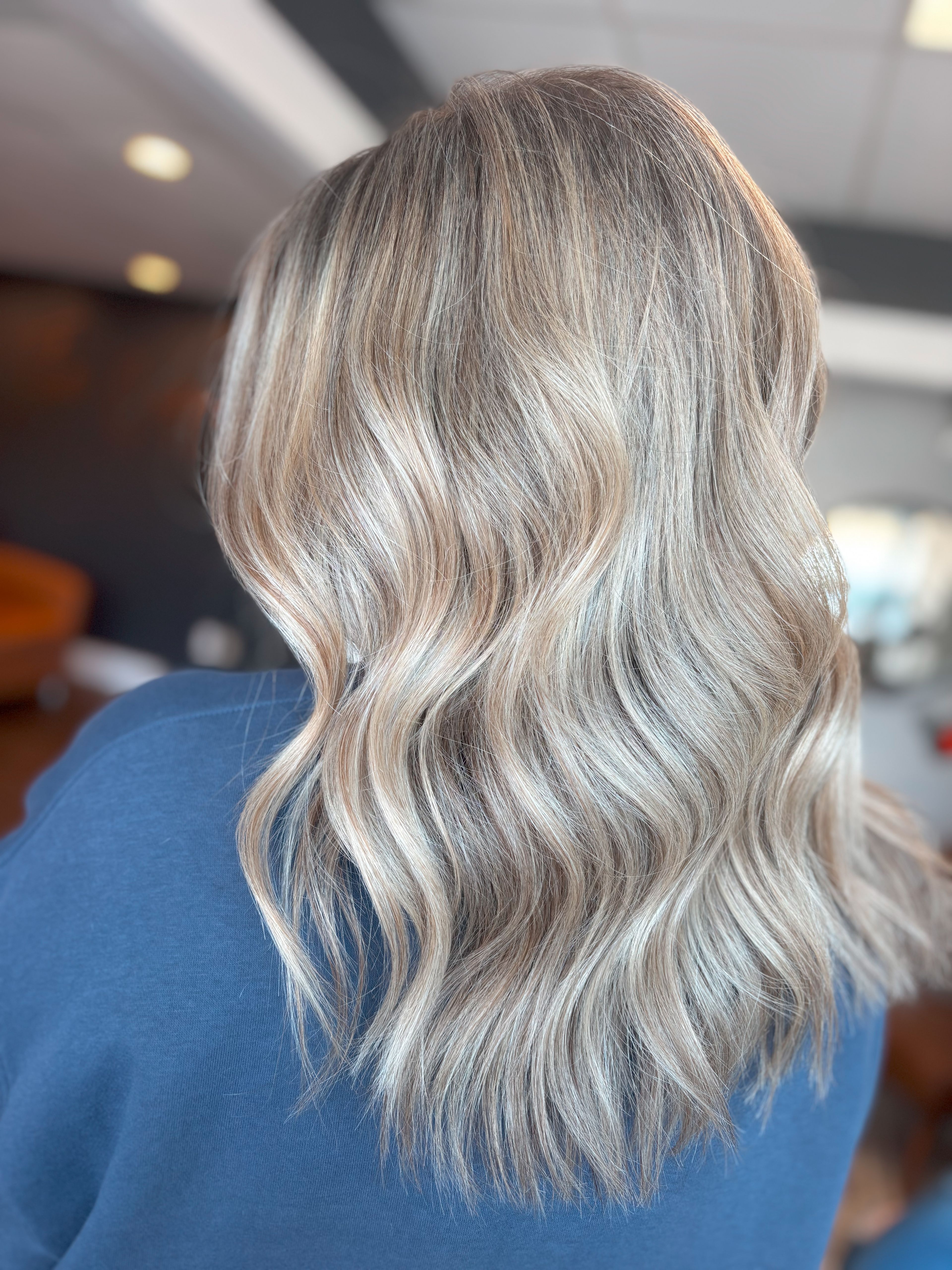 Kelly Mazuk — Cool Balayage ONESHOT Hair Awards entry