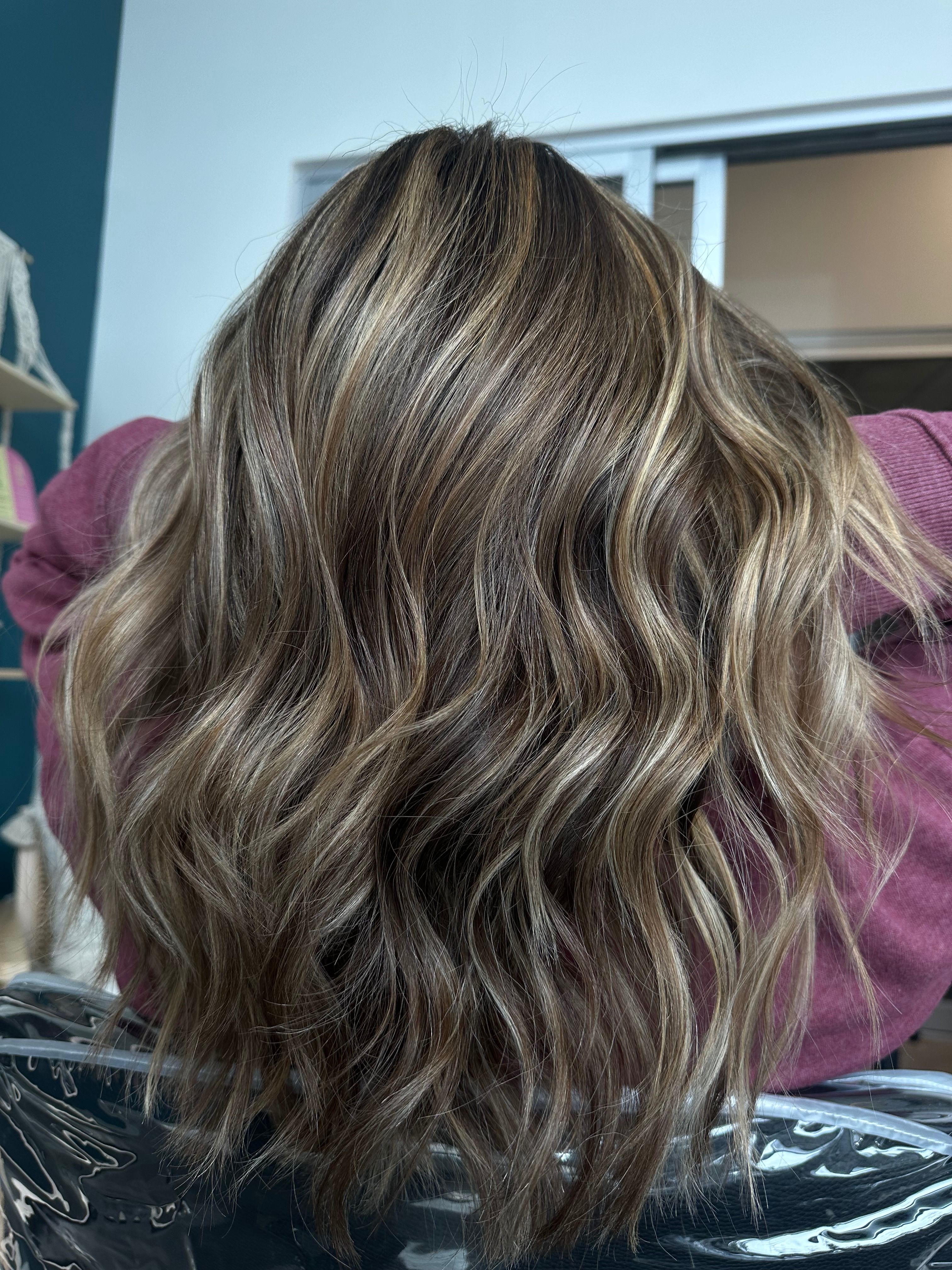 Lindsey Gustafson — Blondes ONESHOT Hair Awards entry