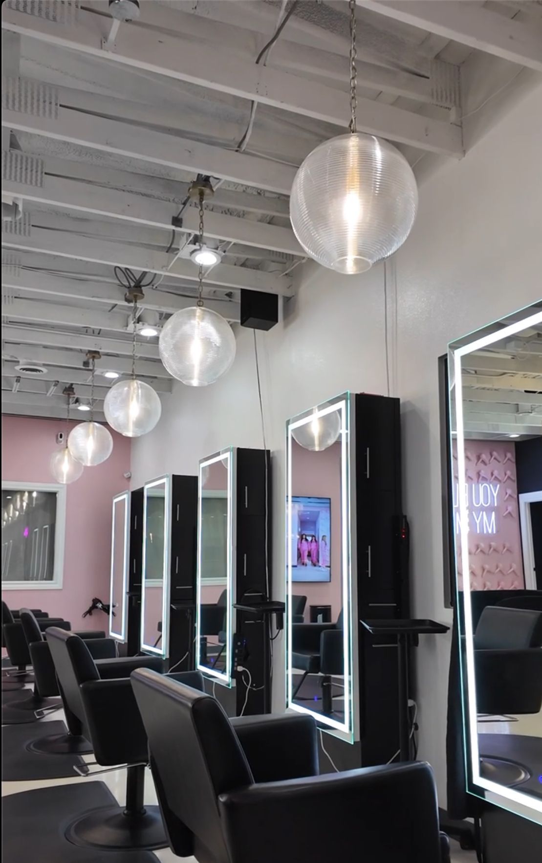 Oyuki Pando — Salon Decor ONESHOT Hair Awards entry