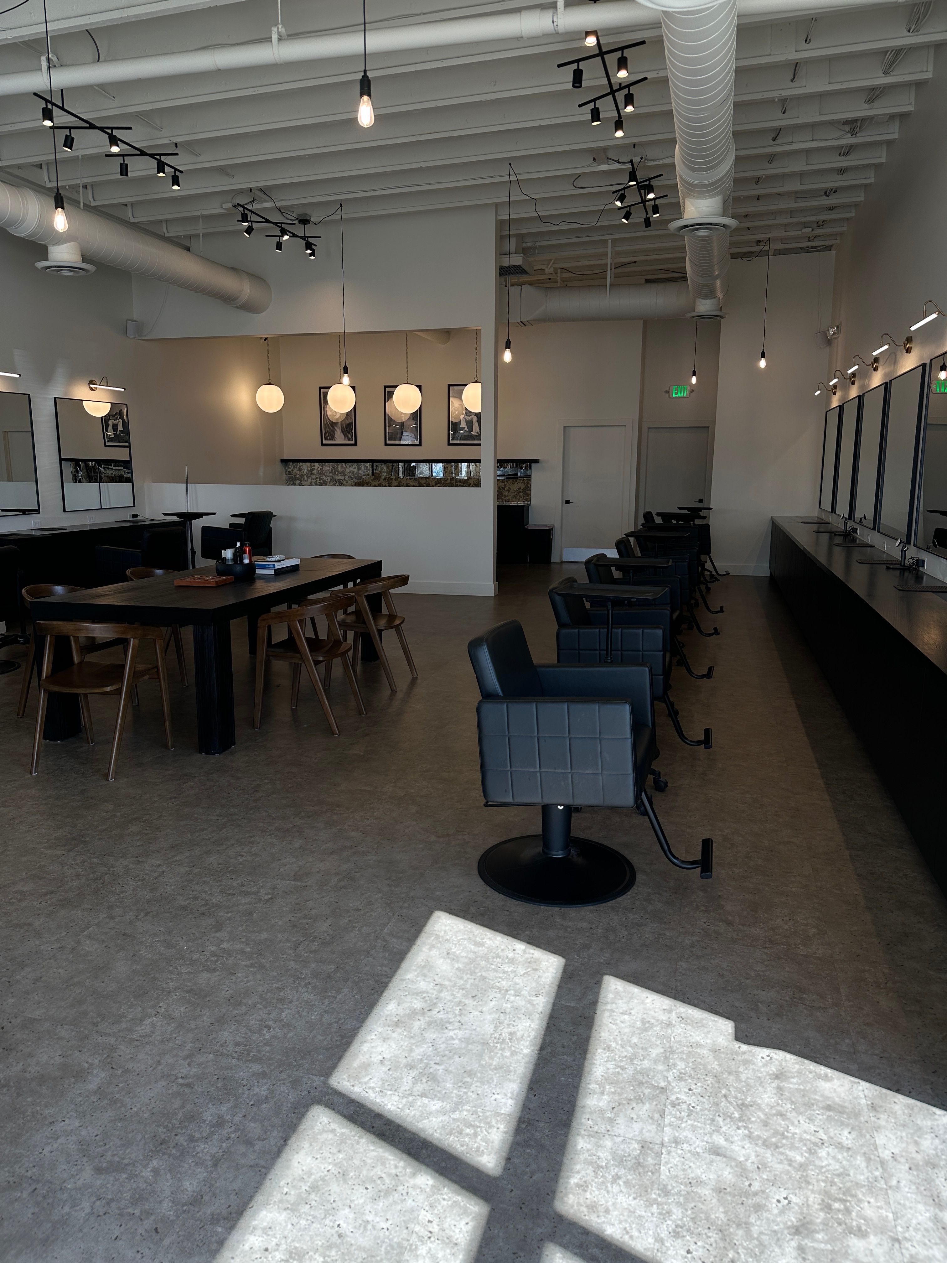 Kaitlin Knuth — Salon Decor ONESHOT Hair Awards entry
