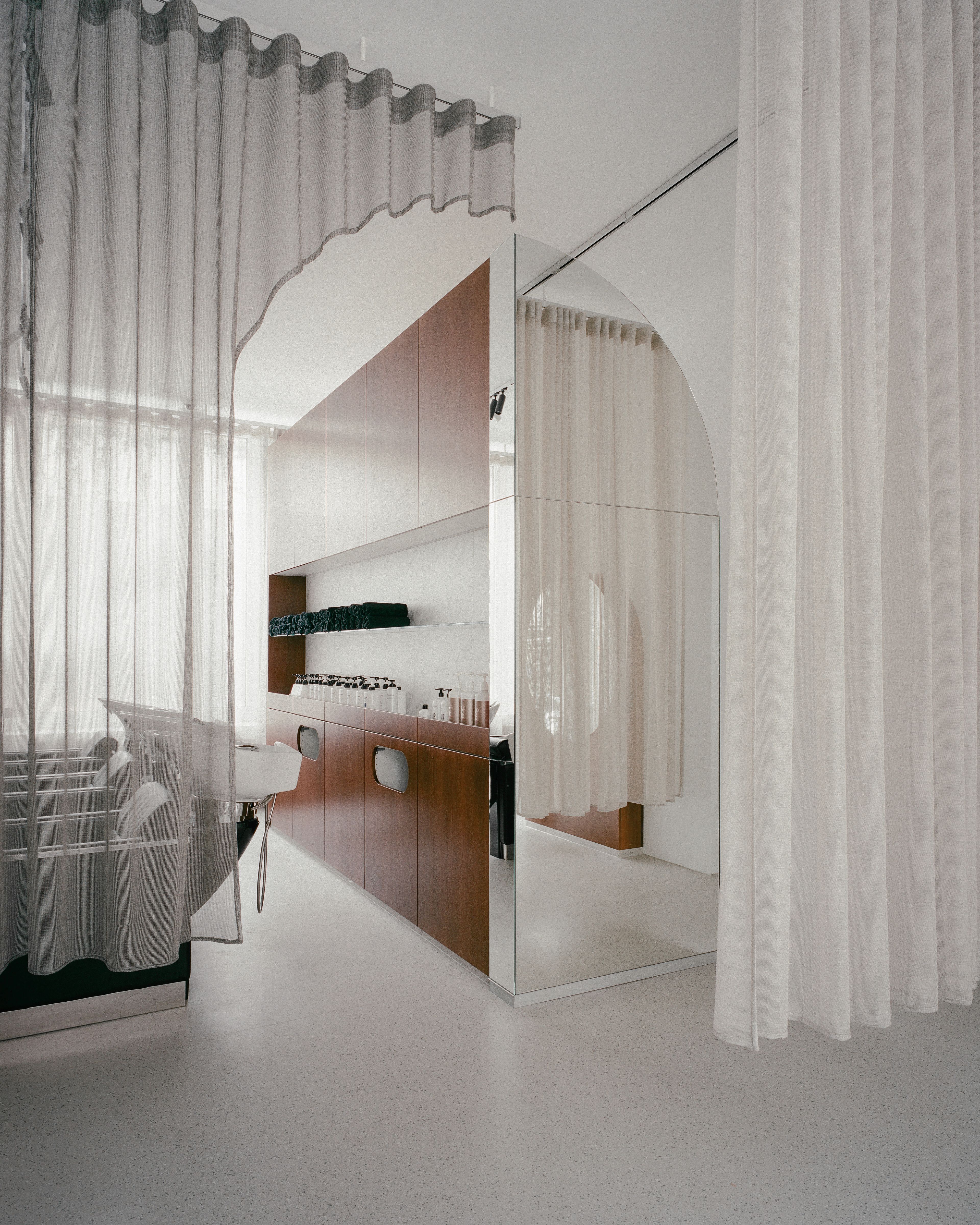 Sezar Minasyan — Salon Decor ONESHOT Hair Awards entry