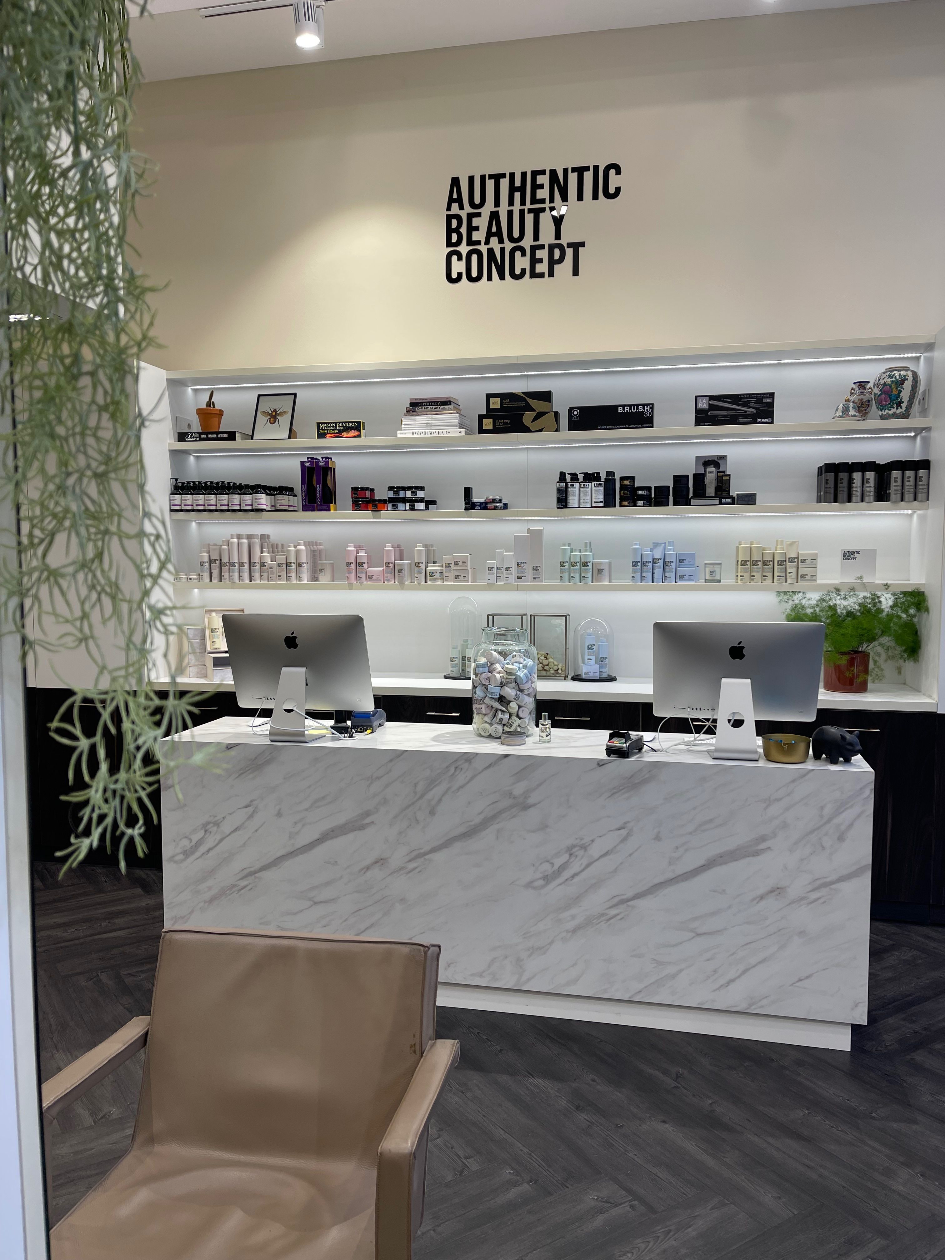 Sharon Munoz Jimenez-Nijmeijer — Salon Decor ONESHOT Hair Awards entry
