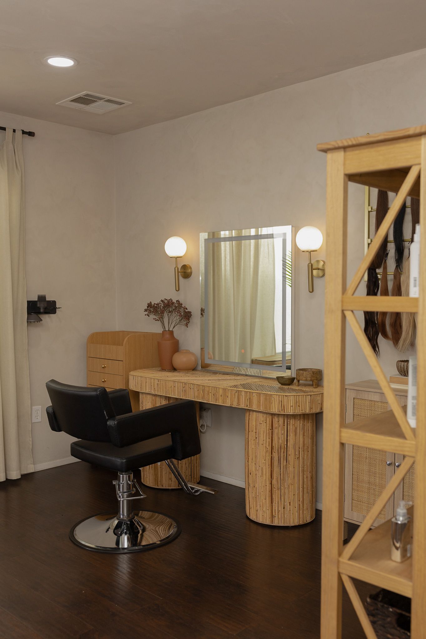 Dalina Rivas — Suite Decor ONESHOT Hair Awards entry