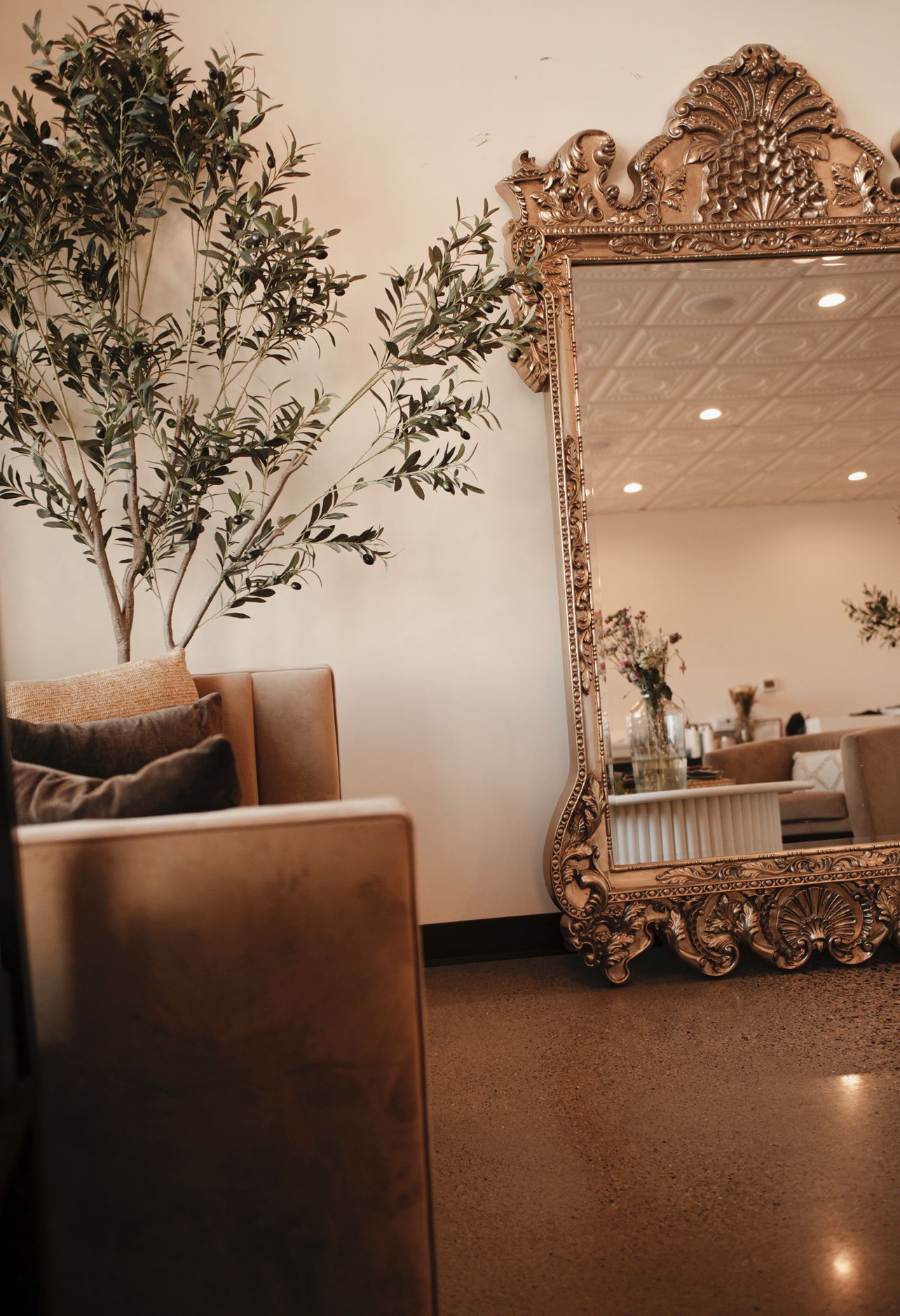 Maguy Compton — Salon Decor ONESHOT Hair Awards entry