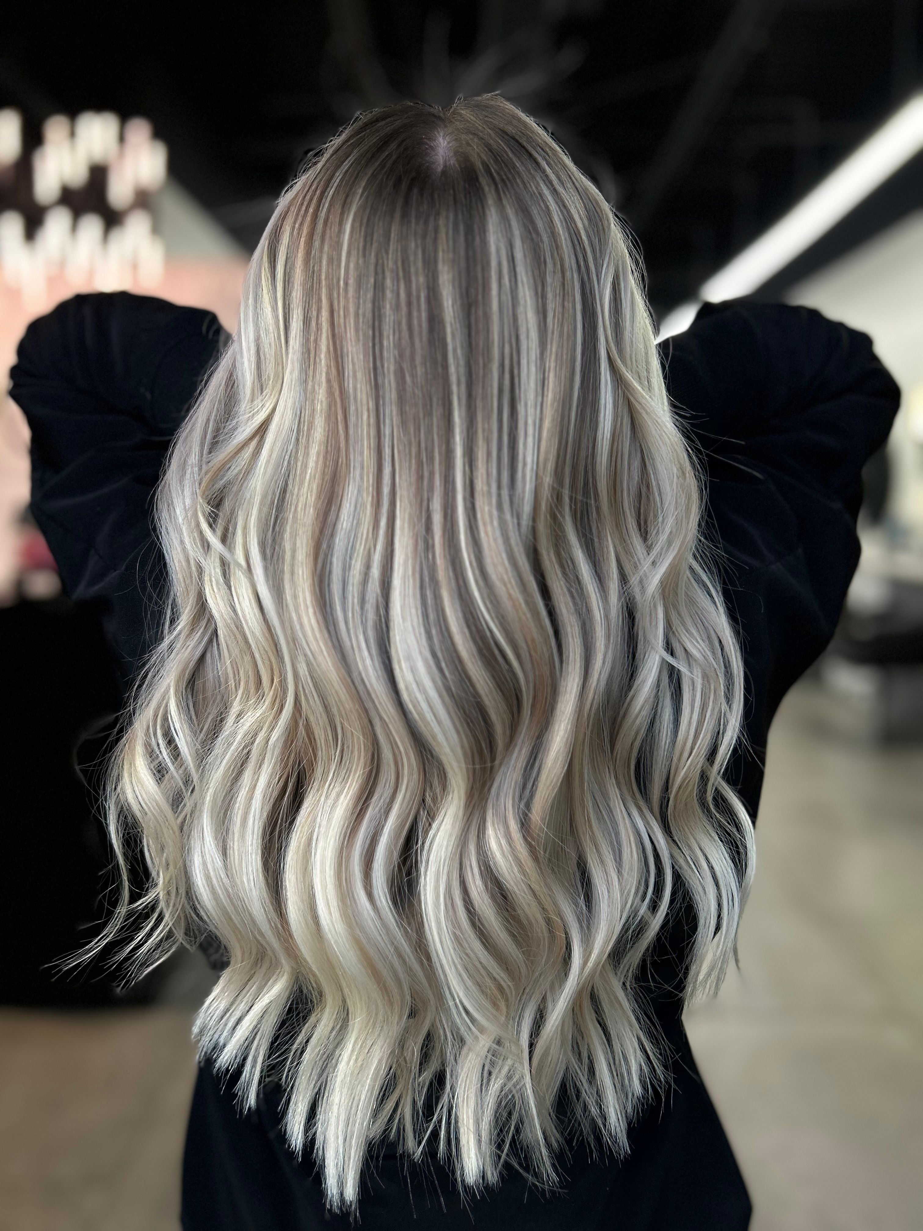 Sheila De Oliveira — Cool Balayage ONESHOT Hair Awards entry