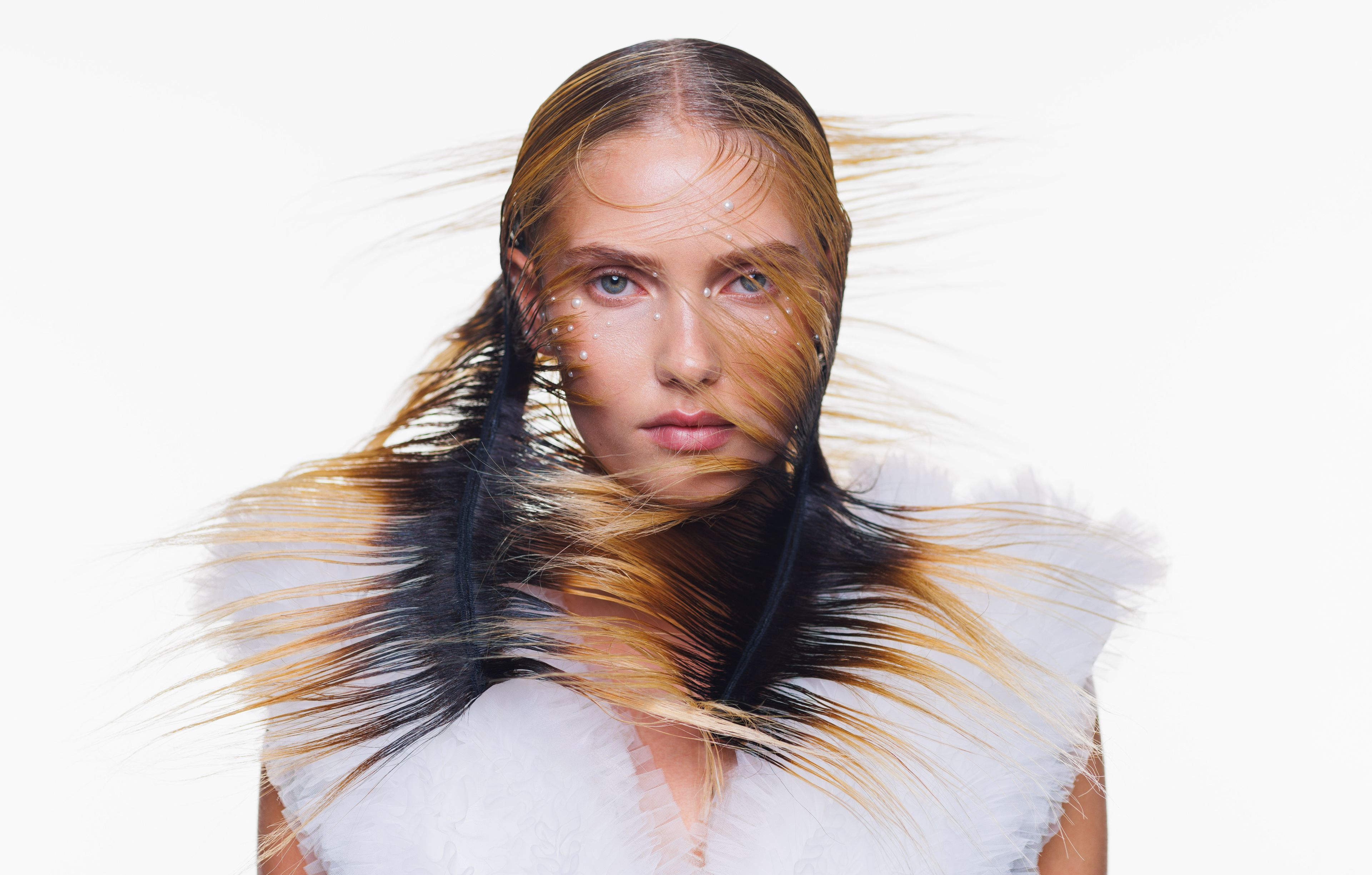 Brooks and Brooks — Avant-Garde Shot ONESHOT Hair Awards entry