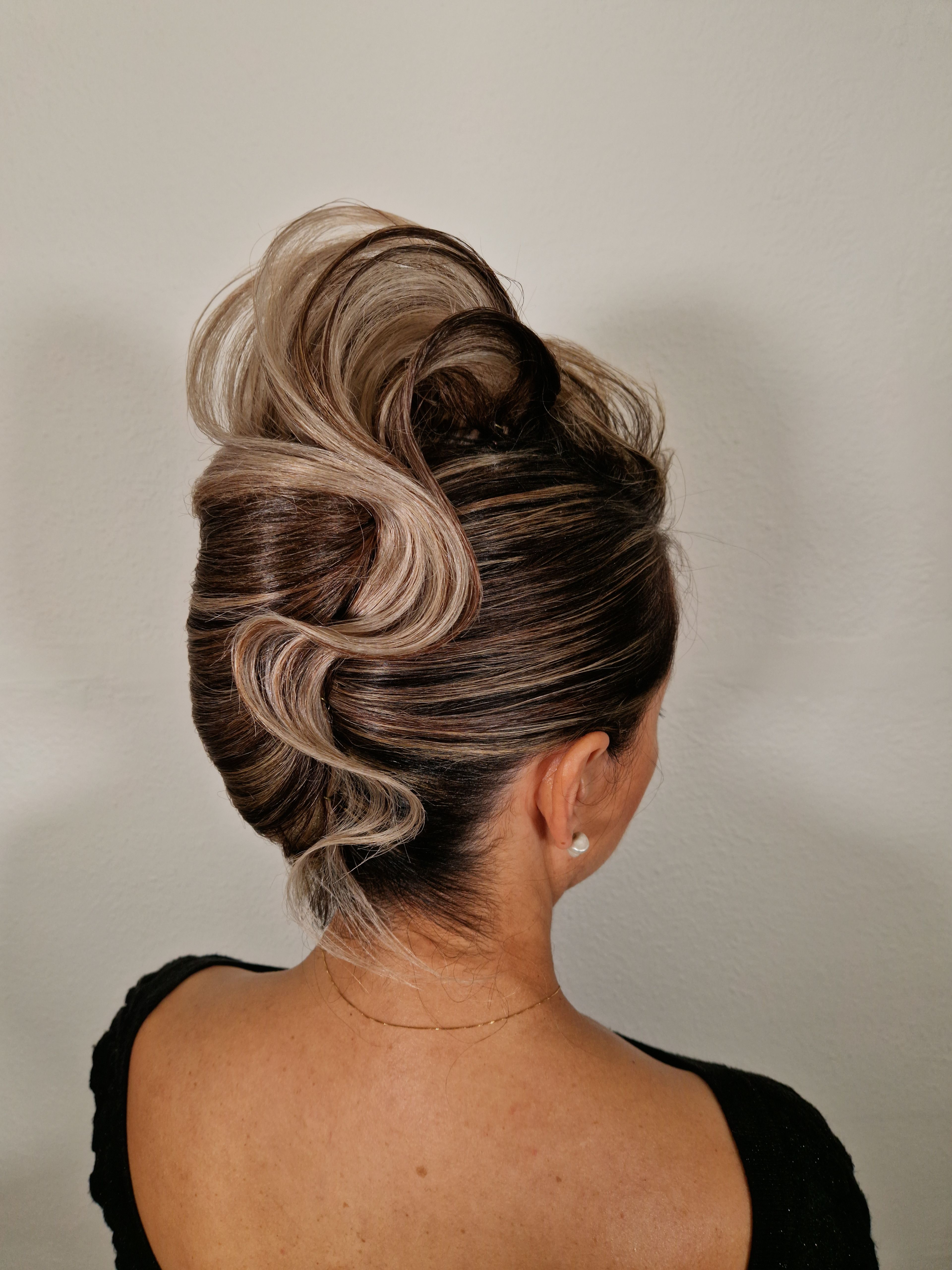 Cristina Kocsis — Special Event Styling ONESHOT Hair Awards entry