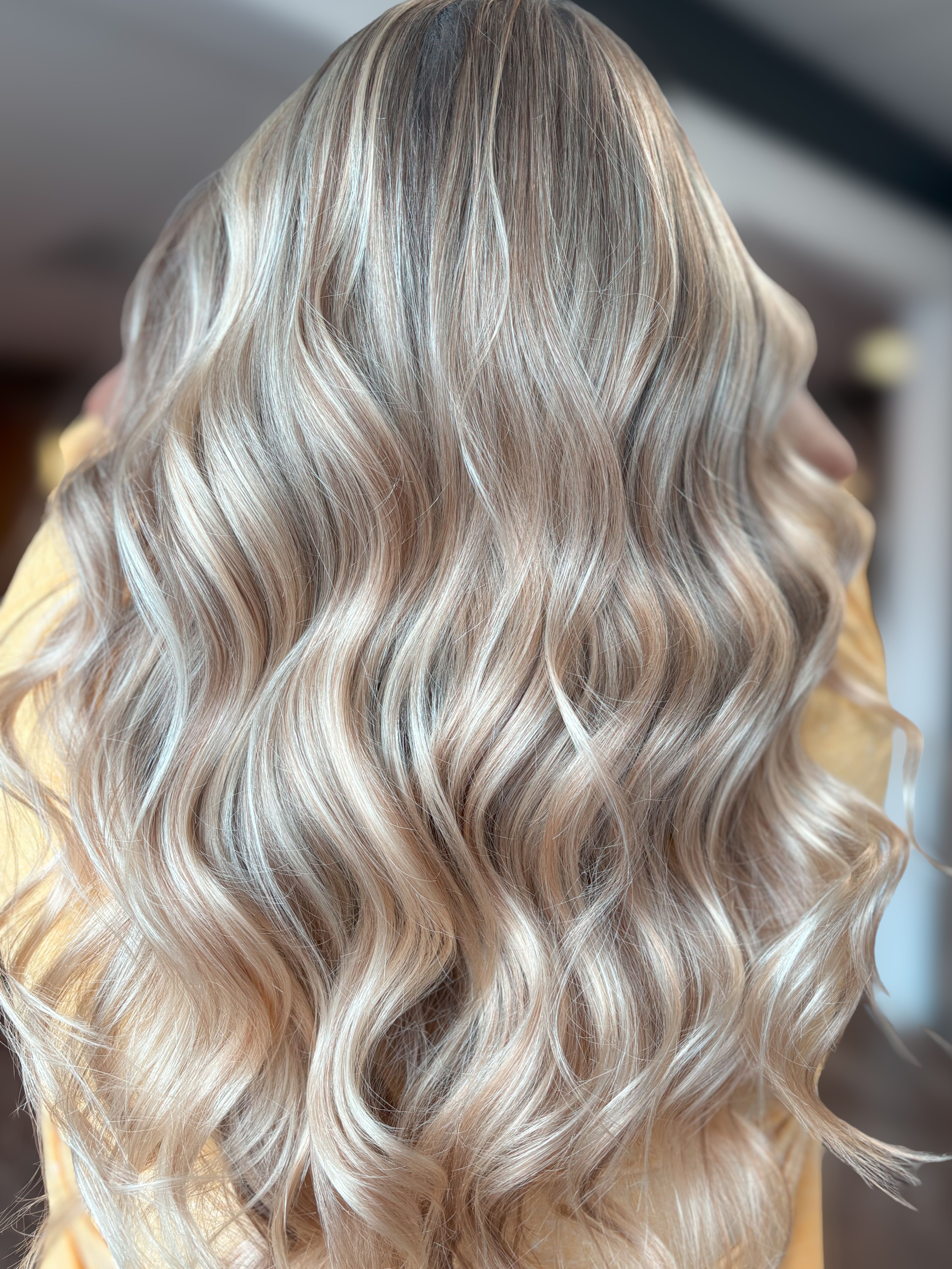Kelly Mazuk — Cool Balayage ONESHOT Hair Awards entry