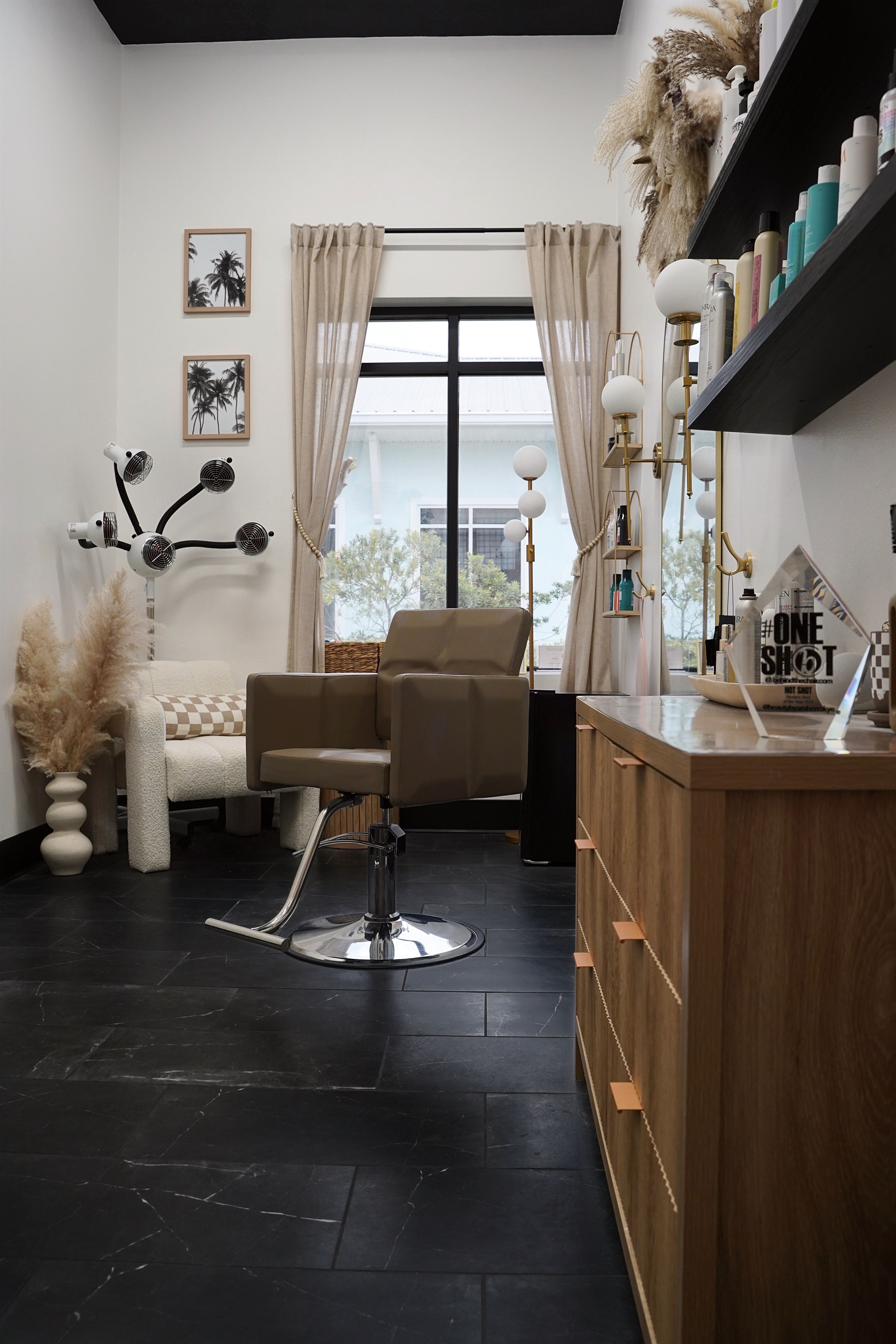 Amber Brymer — Suite Decor ONESHOT Hair Awards entry