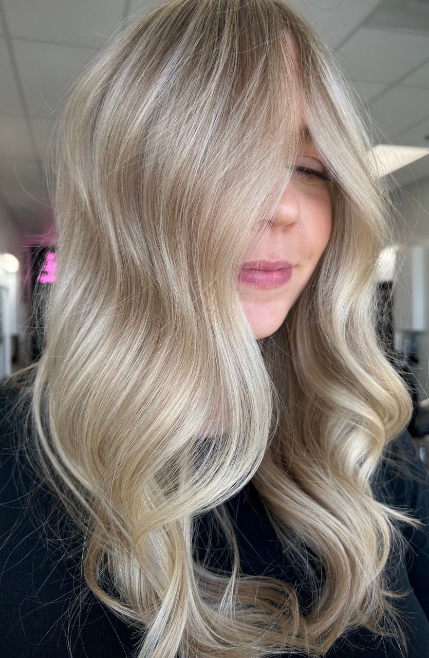 Jillian Marl — Blondes ONESHOT Hair Awards entry