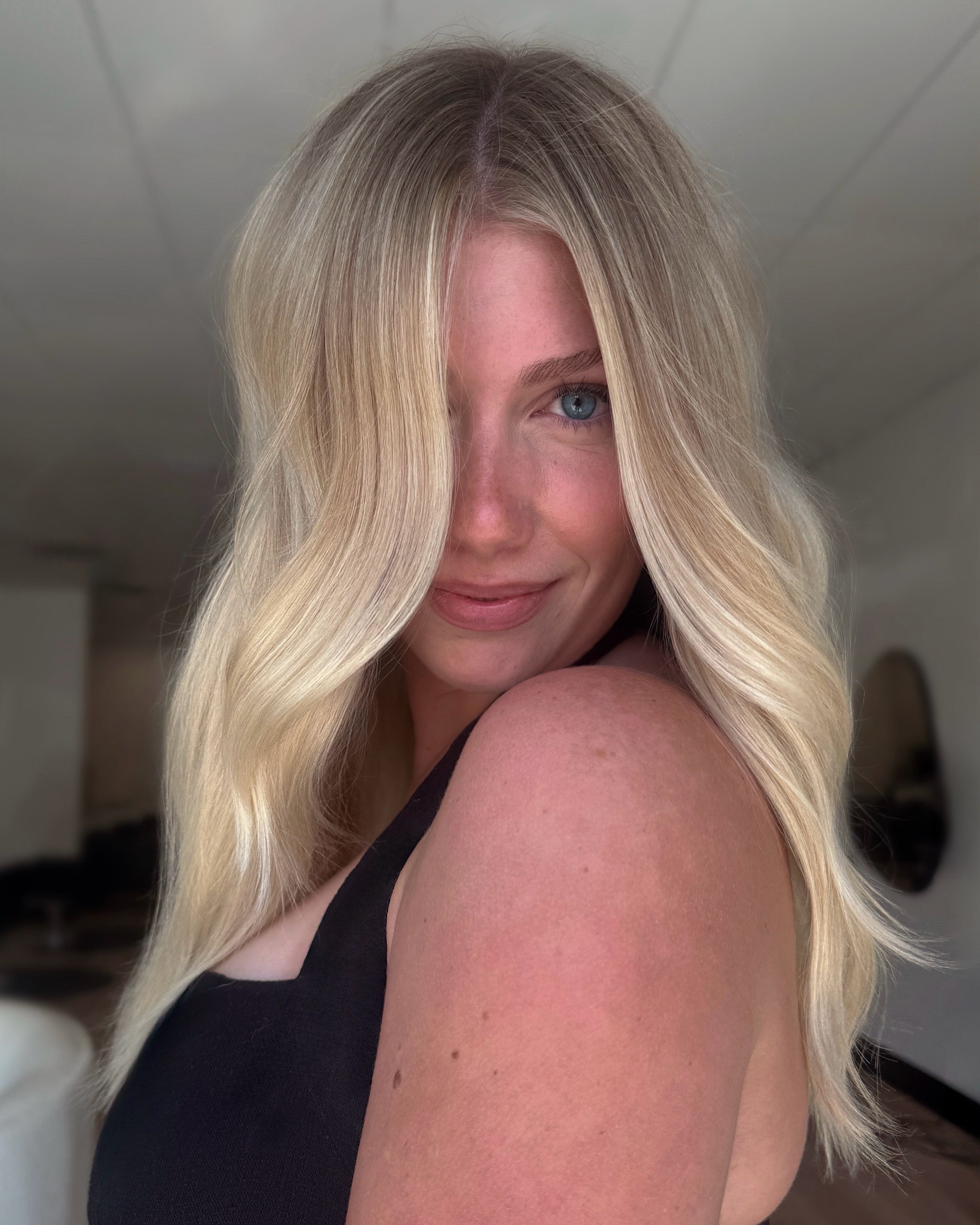 Sydney Taylor — Blondes ONESHOT Hair Awards entry