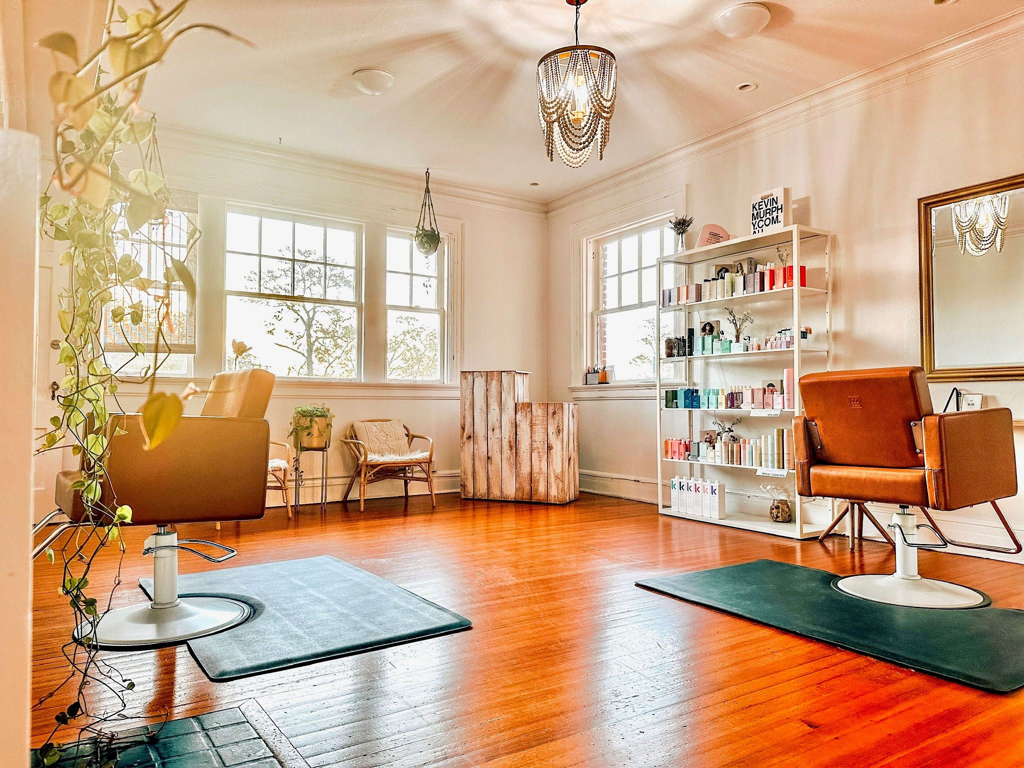 Pearlandhoneysalon Pearlandhoneysalon — Suite Decor ONESHOT Hair Awards entry