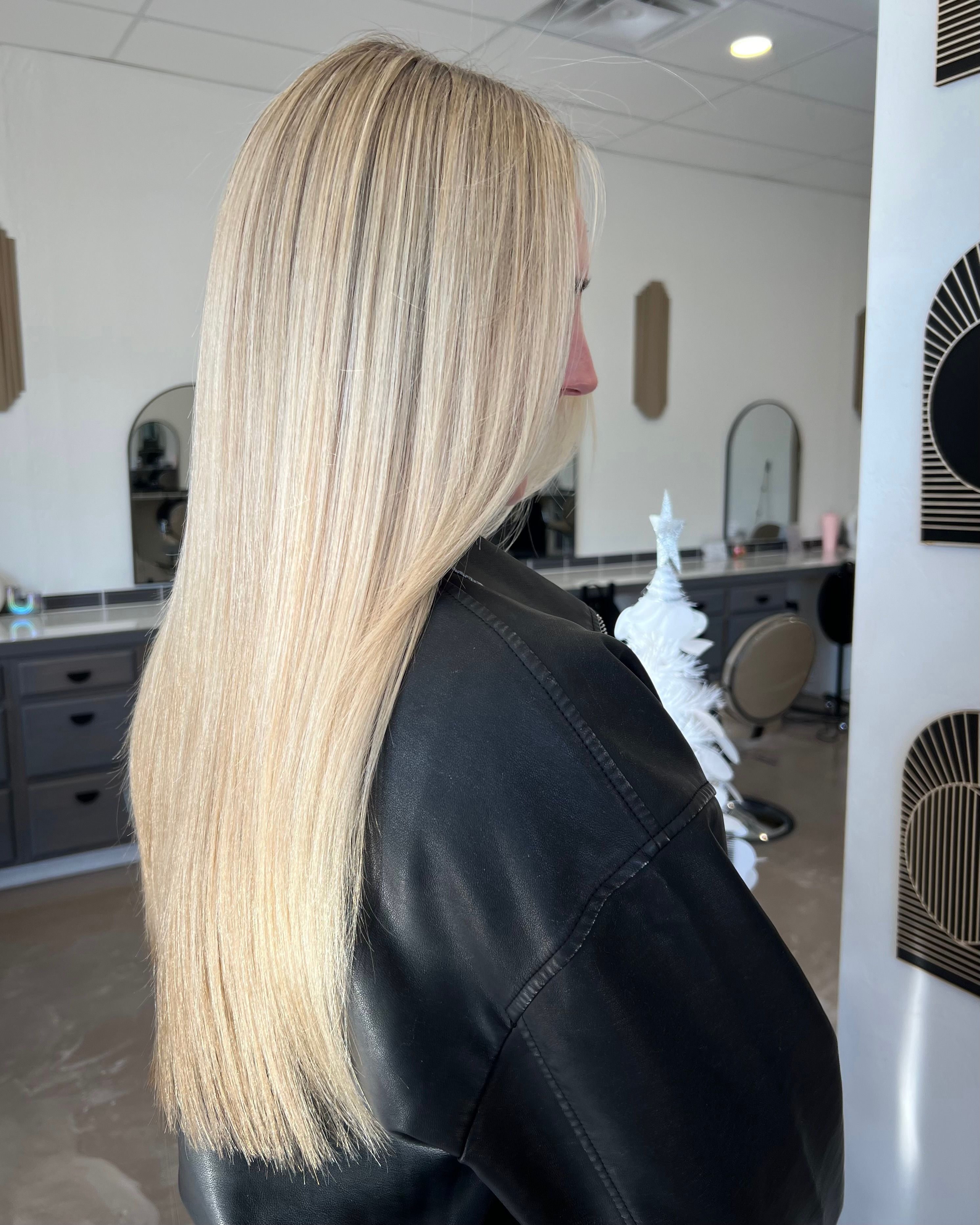 Kylee Diersing — Blondes ONESHOT Hair Awards entry