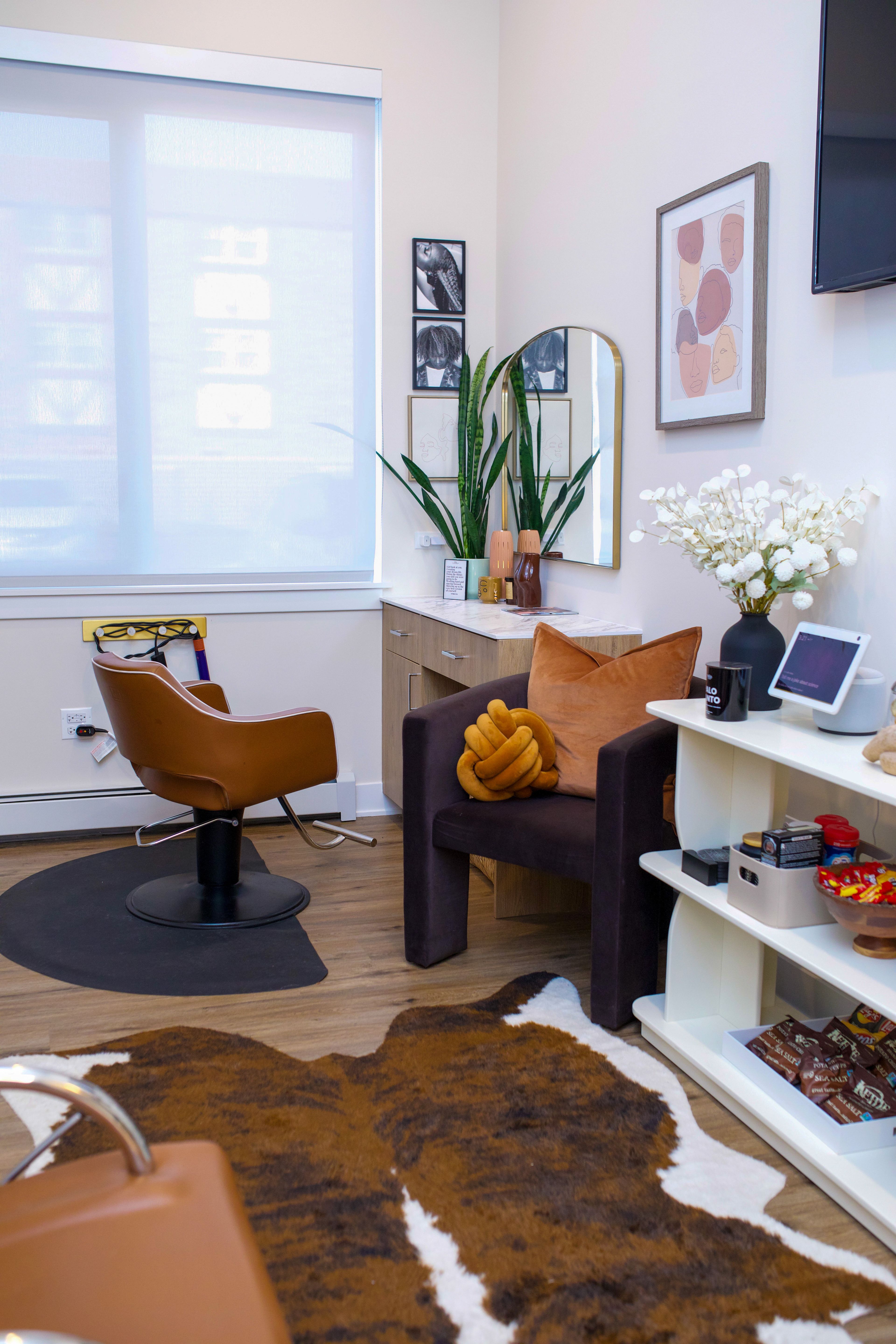 Kyra Brown — Suite Decor ONESHOT Hair Awards entry