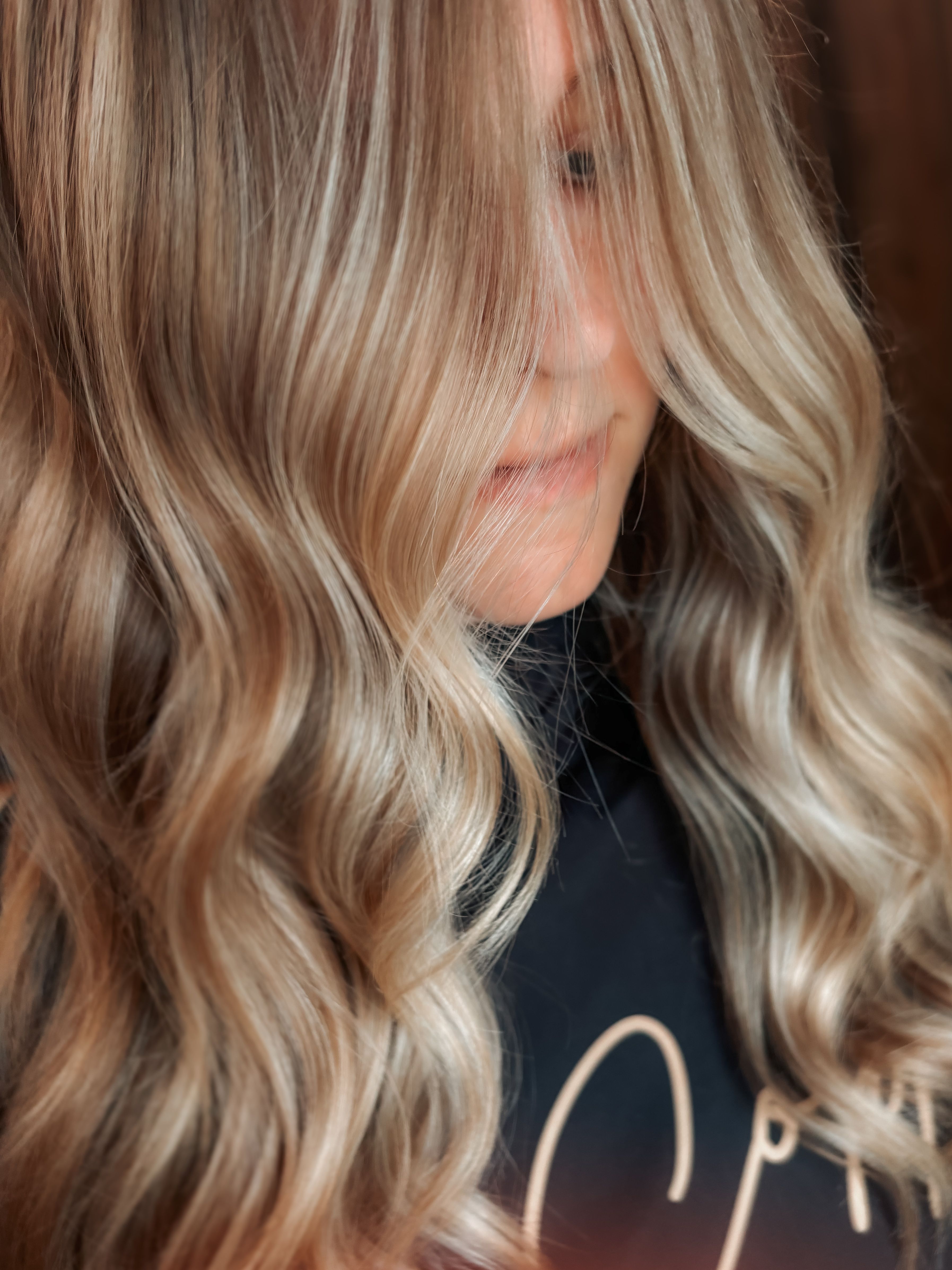 Kelly Mazuk — Blondes ONESHOT Hair Awards entry